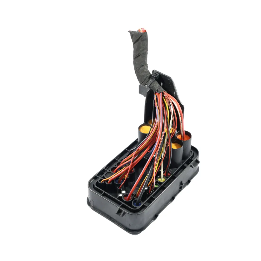 VW Caddy 2K Sicherungskasten Steuermodul Steckverbinder Buchse - SKU 1K0937700B - Teilenummer 1K0937700B