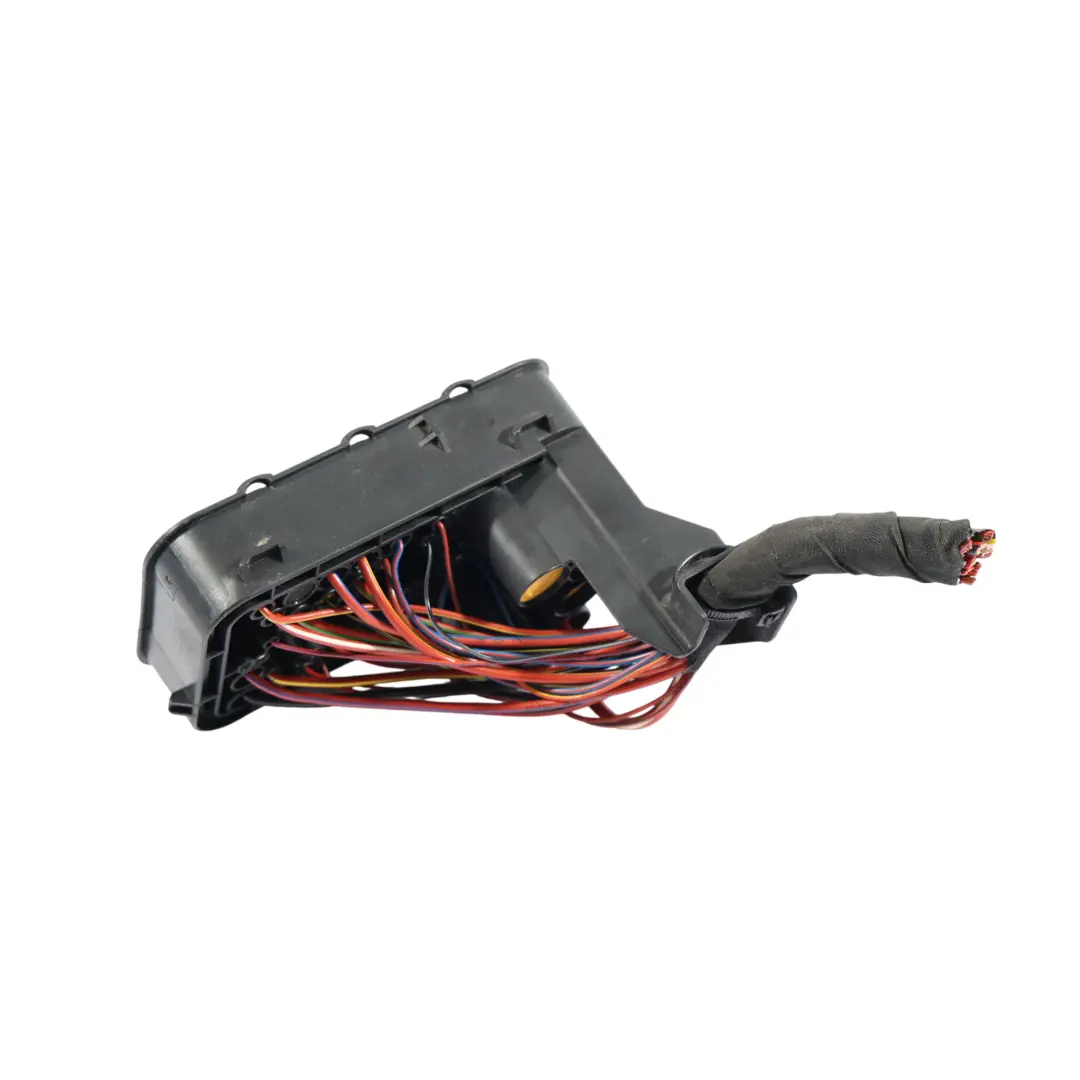 2K Złącze Wtyczka Modułu Skrzynki Bezpieczników do VW Caddy o numerze 1K0937700B VW Caddy 2K Złącze Wtyczka Modułu Skrzynki Bezpieczników - SKU 1K0937700B - Numer Części 1K0937700B