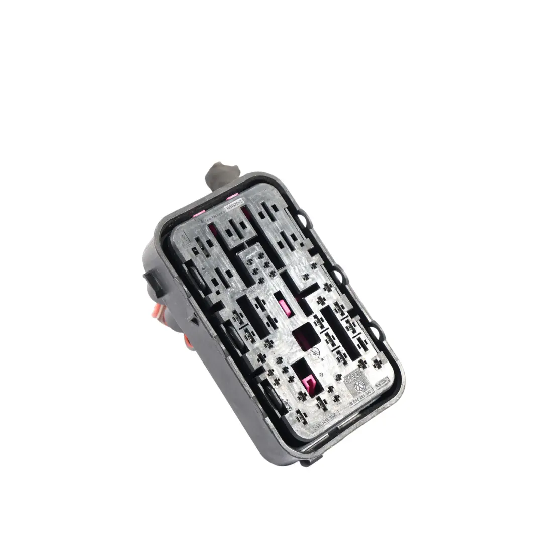 2K Sicherungskasten Steuermodul Steckverbinder Buchse für VW Caddy mit Teilenummer 1K0937700B VW Caddy 2K Sicherungskasten Steuermodul Steckverbinder Buchse - SKU 1K0937700B - Teilenummer 1K0937700B