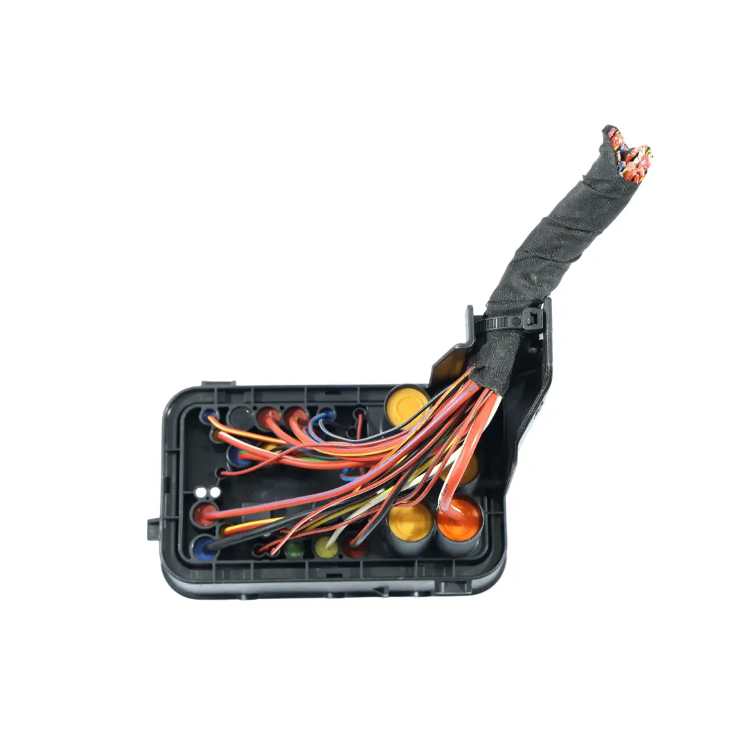 VW Caddy 2K Sicherungskasten Steuermodul Steckverbinder Buchse - SKU 1K0937700B - Teilenummer 1K0937700B