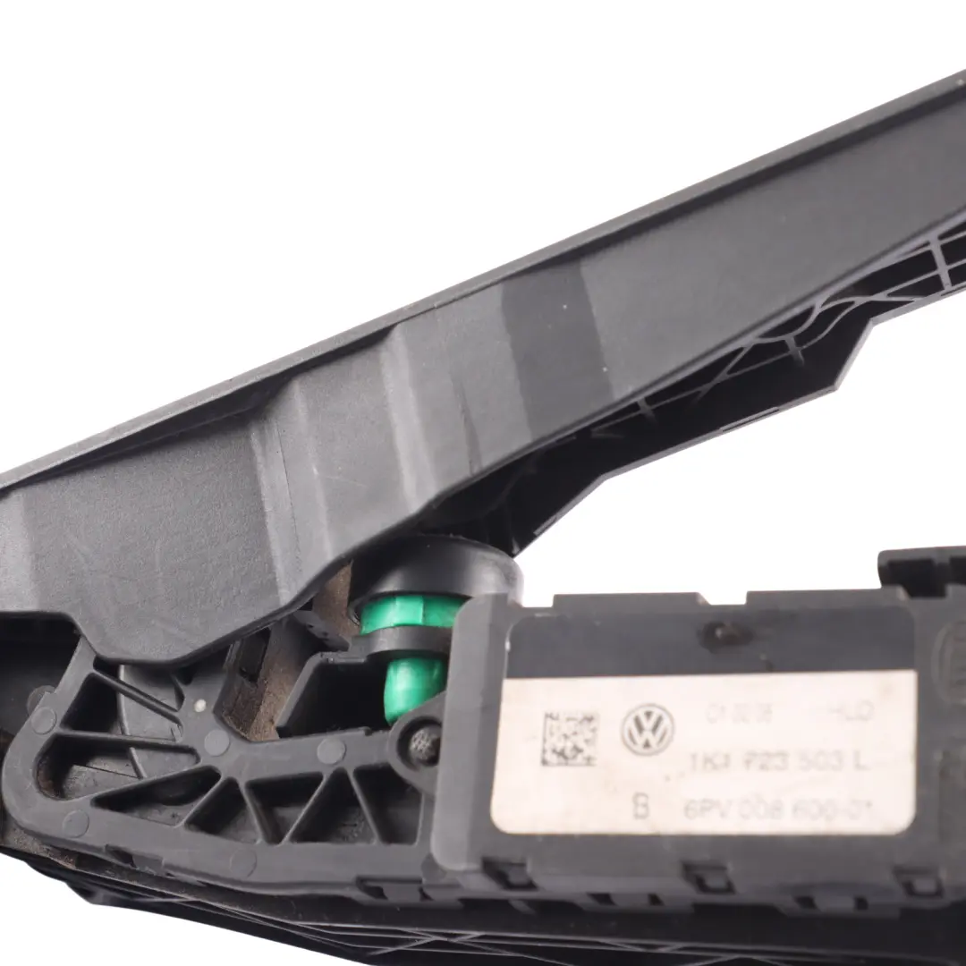 Accelerator Gas Throttle Pedal Assembly to Audi R8 42 Spyder with Part number 1K1723503L Audi R8 42 Spyder Accelerator Gas Throttle Pedal Assembly - SKU 1K1723503L - Part number 1K1723503L