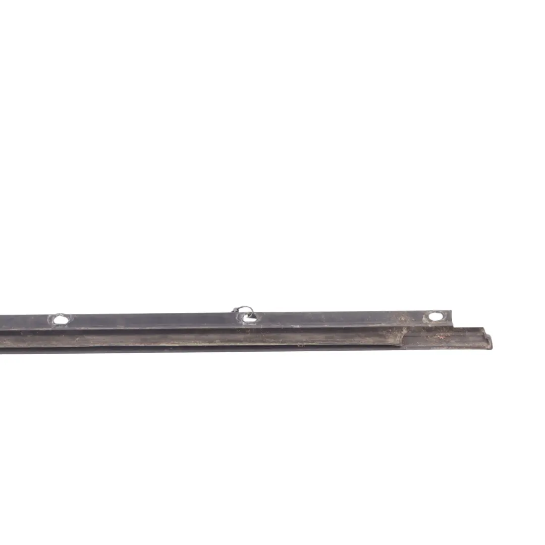 Volkswagen Golf MK6 Fensterdichtung Zierleiste Abdeckung Vorne Links - SKU 1K5837475D - Teilenummer 1K5837475D