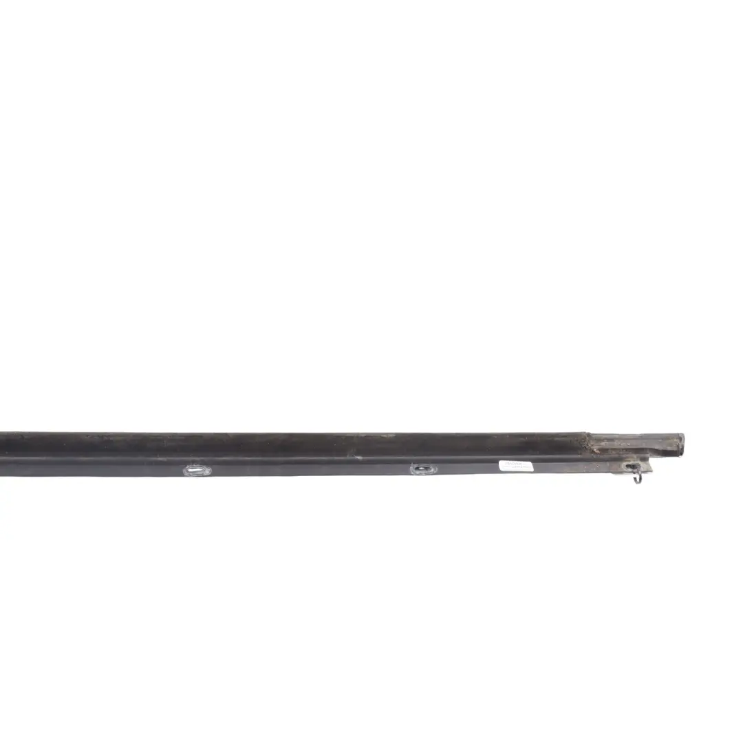 MK6 Variant Guarnizione Finestrino Anteriore Destro per Volkswagen Golf con numero di parte 1K5837476D Volkswagen Golf MK6 Variant Guarnizione Finestrino Anteriore Destro - SKU 1K5837476D - Numero di parte 1K5837476D