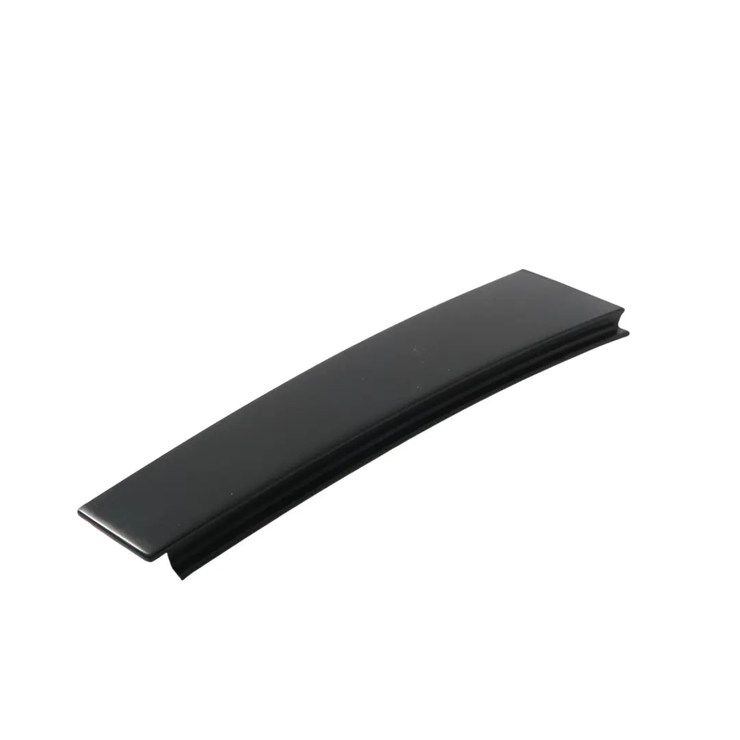 Mk6 Telaio Finestrino Porta Coperchio Posteriore Sinistro per VW Golf con numero di parte 1K5839901D VW Golf Mk6 Telaio Finestrino Porta Coperchio Posteriore Sinistro - SKU 1K5839901D - Numero di parte 1K5839901D