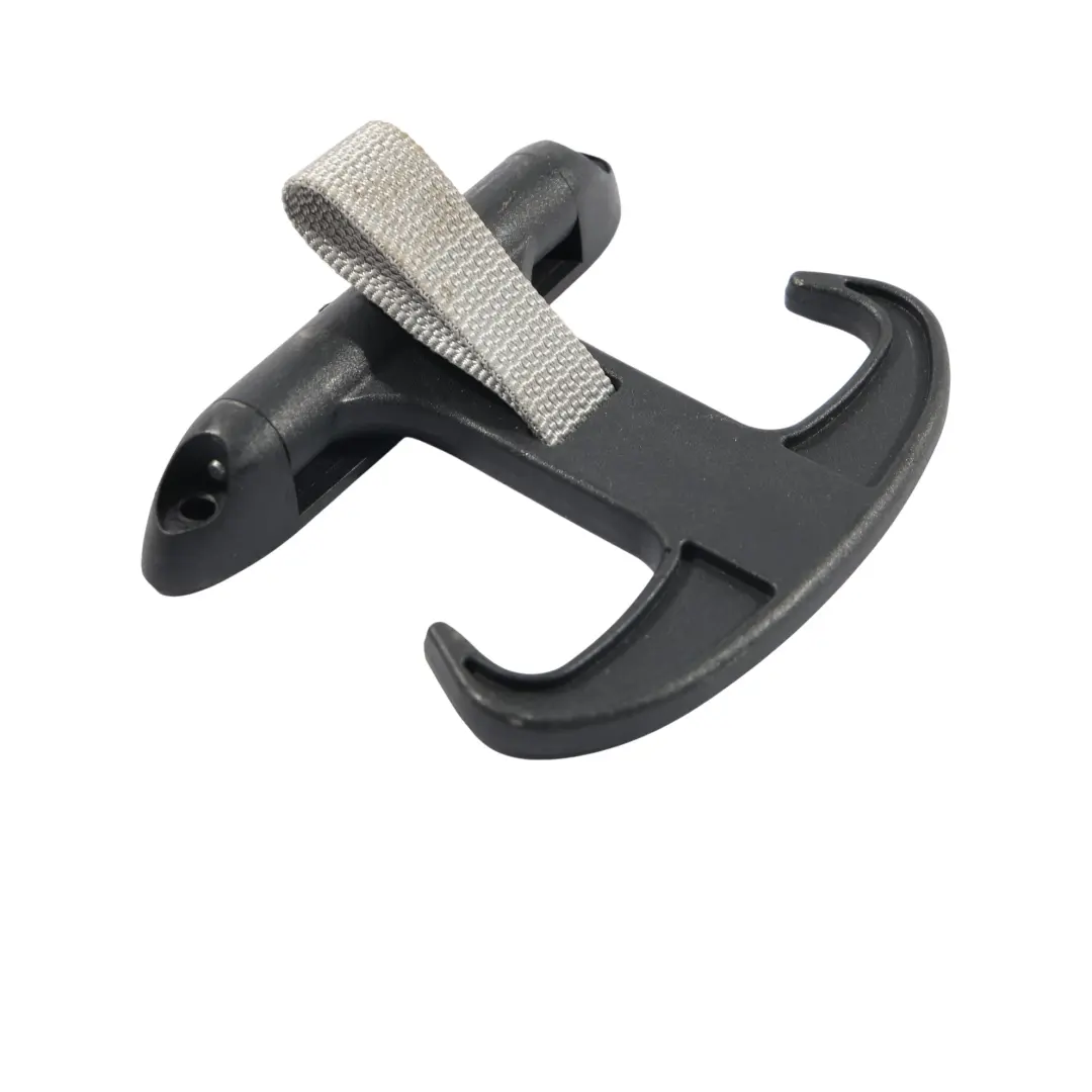 Gancio Fissaggio Borsa Bagagliaio per Volkswagen Jetta A6 con numero di parte 1K5867615A Volkswagen Jetta A6 Gancio Fissaggio Borsa Bagagliaio - SKU 1K5867615A - Numero di parte 1K5867615A