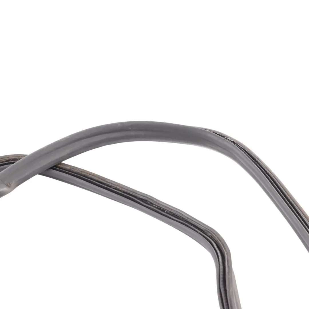 1K Couvercle de coffre hayon joint d'étanchéité arrière pour VW Golf V 5 à propos du numéro de pièce 1K6827705B VW Golf V 5 1K Couvercle de coffre hayon joint d'étanchéité arrière - SKU 1K6827705B - Numéro de pièce 1K6827705B