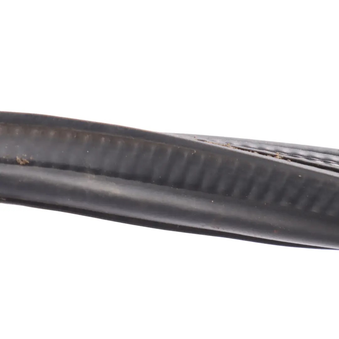 VW Golf V 5 1K Couvercle de coffre hayon joint d'étanchéité arrière - SKU 1K6827705B - Numéro de pièce 1K6827705B