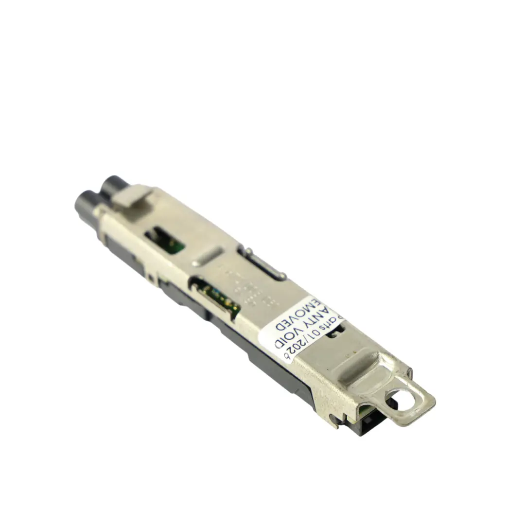 Mk3 Module Amplificateur Antenne Droite pour VW Volkswagen Scirocco à propos du numéro de pièce 1K8035552F VW Volkswagen Scirocco Mk3 Module Amplificateur Antenne Droite - SKU 1K8035552F - Numéro de pièce 1K8035552F