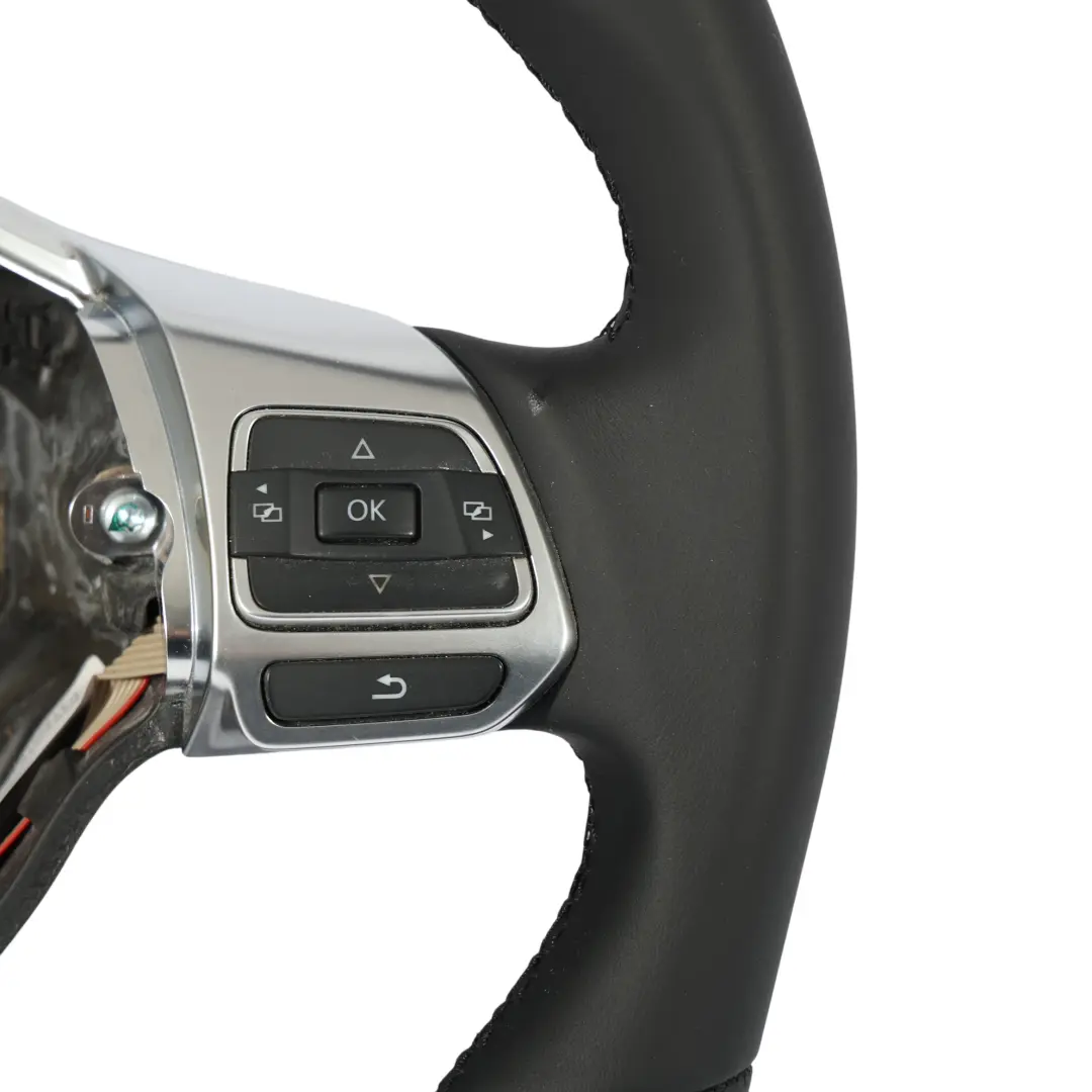 MK3 Volante NUOVO In Pelle Nera per VW Volkswagen Scirocco con numero di parte 1K8419091T VW Volkswagen Scirocco MK3 Volante NUOVO In Pelle Nera - SKU 1K8419091T-1 - Numero di parte 1K8419091T