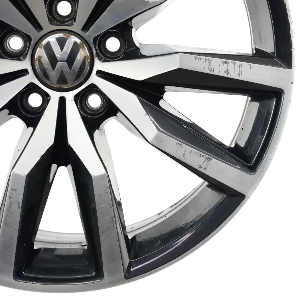 Mk3 Bicolor Wheel Alloy Rim 18" 8J ET:41 to Volkswagen Scirocco with Part number 1K8601025M Volkswagen Scirocco Mk3 Bicolor Wheel Alloy Rim 18" 8J ET:41 - SKU 1K8601025M-1 - Part number 1K8601025M