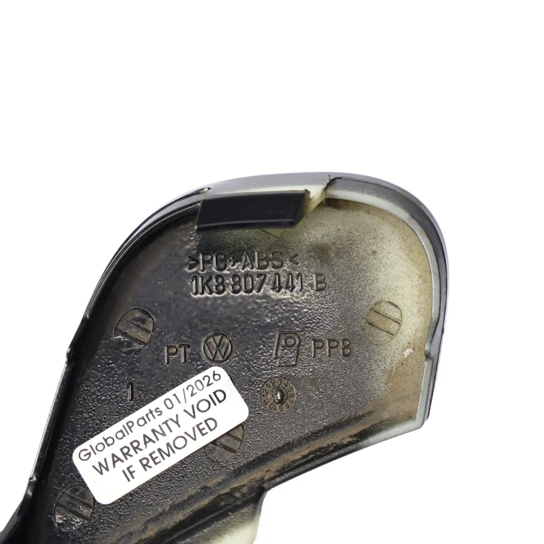 Mk3 Hintere Haken Klappe Abdeckung Tiefschwarz Perleffekt - C9X für VW Scirocco mit Teilenummer 1K8807441B VW Scirocco Mk3 Hintere Haken Klappe Abdeckung Tiefschwarz Perleffekt - C9X - SKU 1K8807441B-DBL - Teilenummer 1K8807441B