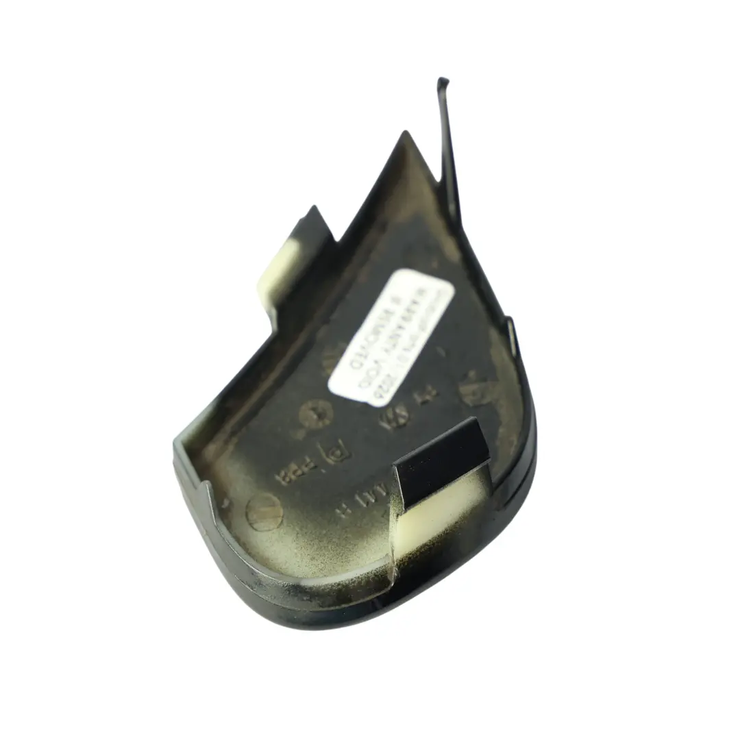 Mk3 Remolque Gancho De Ojo Cubierta Negro Profundo Efecto Perla C9X para VW Scirocco con número de pieza 1K8807441B VW Scirocco Mk3 Remolque Gancho De Ojo Cubierta Negro Profundo Efecto Perla C9X - SKU 1K8807441B-DBL - Número de pieza 1K8807441B