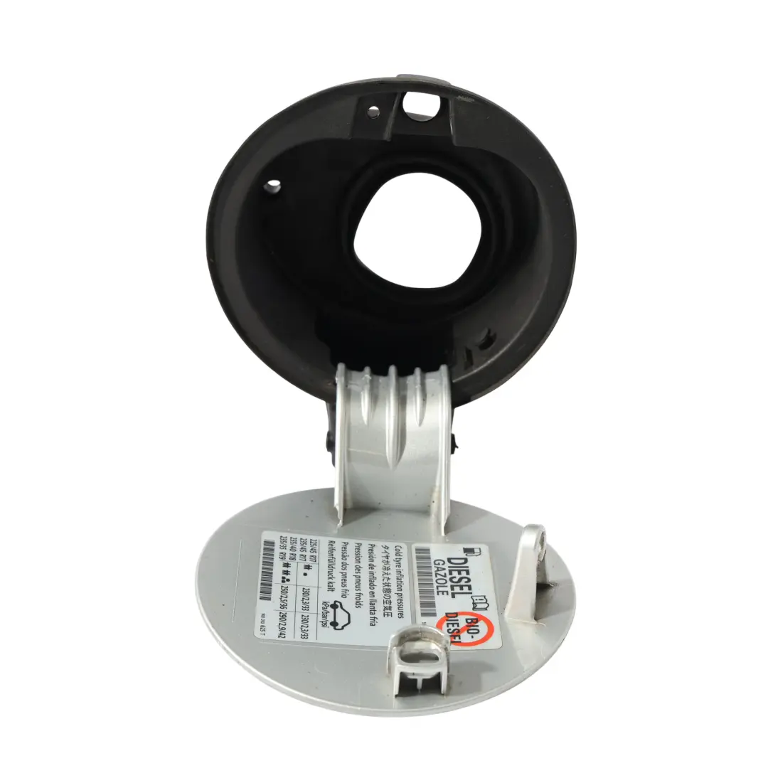 VW Scirocco Mk3 III Couvercle Bouchon Remplissage Carburant Reflex Silver-A7W - SKU 1K8809857C-RES - Numéro de pièce 1K8809857C