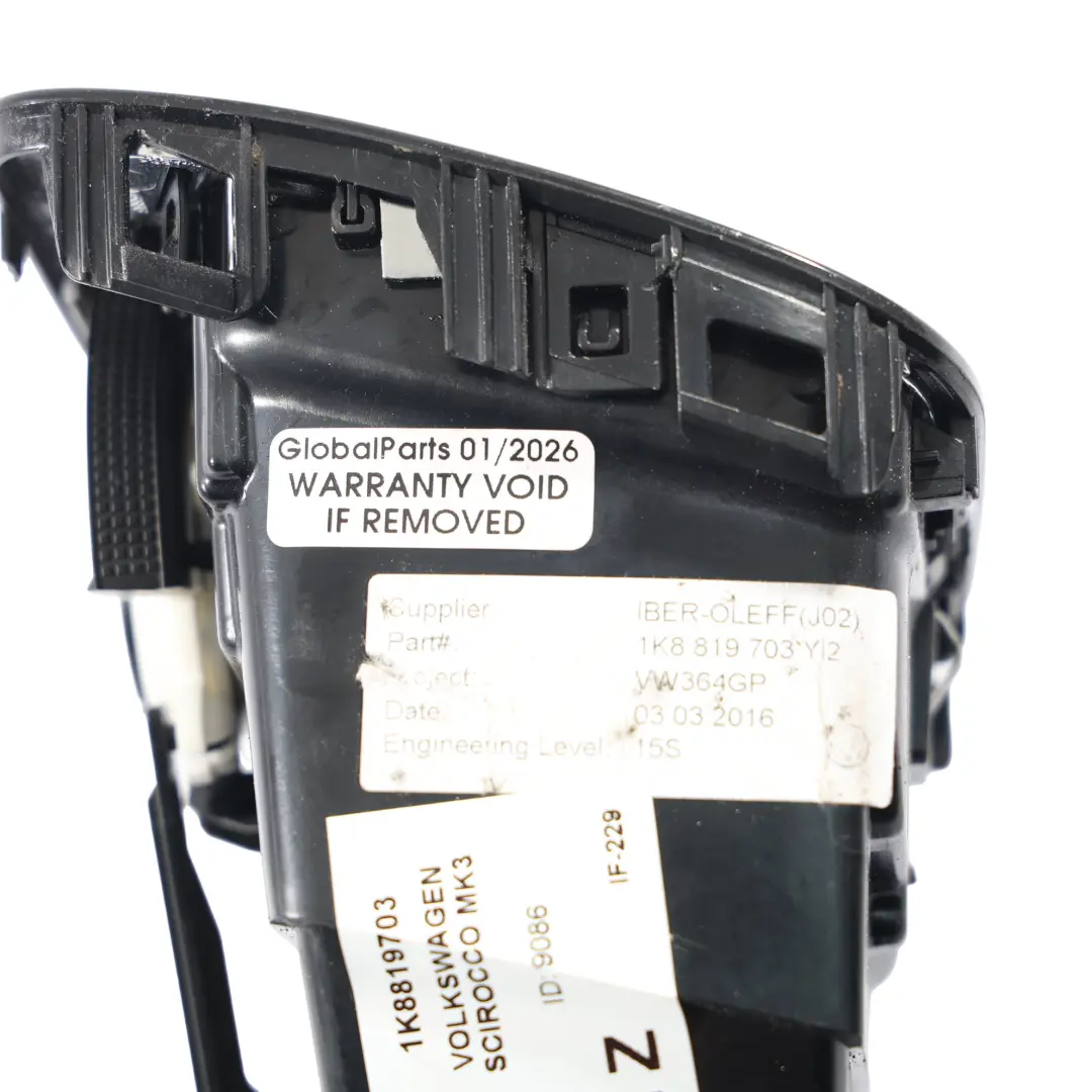 MK3 Buse Ventilation Tableau De Bord Gauche pour VW Volkswagen Scirocco à propos du numéro de pièce 1K8819703 VW Volkswagen Scirocco MK3 Buse Ventilation Tableau De Bord Gauche - SKU 1K8819703 - Numéro de pièce 1K8819703