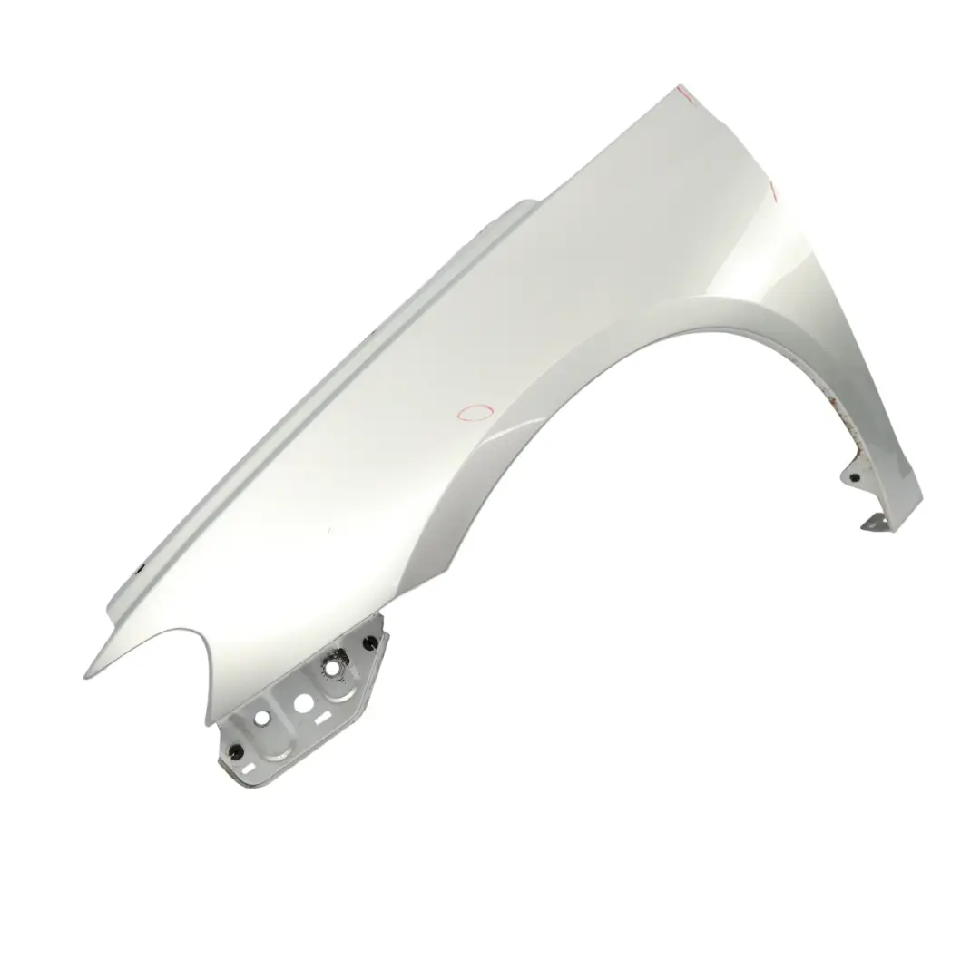 VW Scirocco III Błotnik Lewy Przedni Reflex Silver Srebrny Metalik - A7W - SKU 1K8821105B-RES - Numer Części 1K8821105B