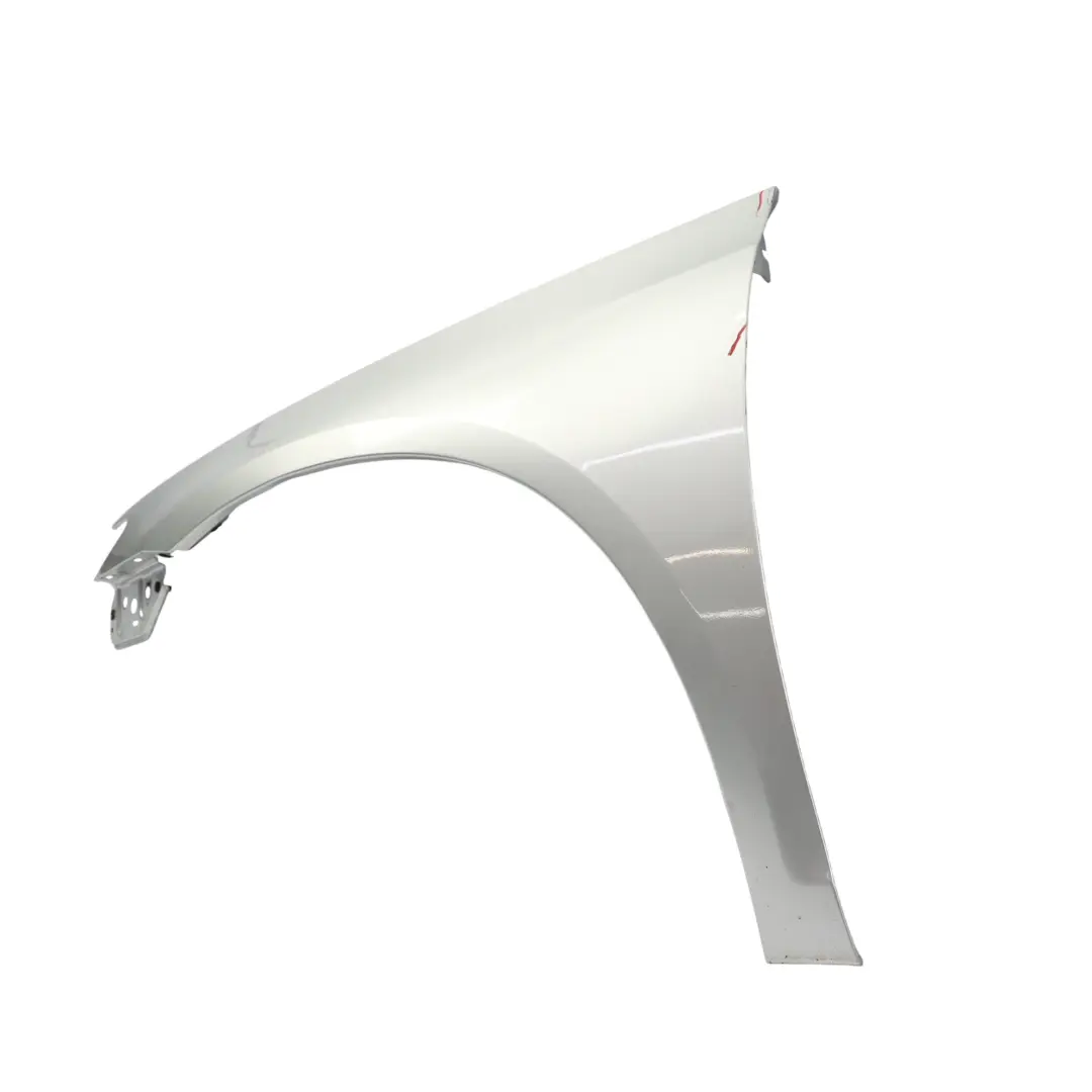 Seitenverkleidung Vorne Links Kotflügel Reflex Silber - A7W für VW Scirocco III mit Teilenummer 1K8821105B VW Scirocco III Seitenverkleidung Vorne Links Kotflügel Reflex Silber - A7W - SKU 1K8821105B-RES - Teilenummer 1K8821105B