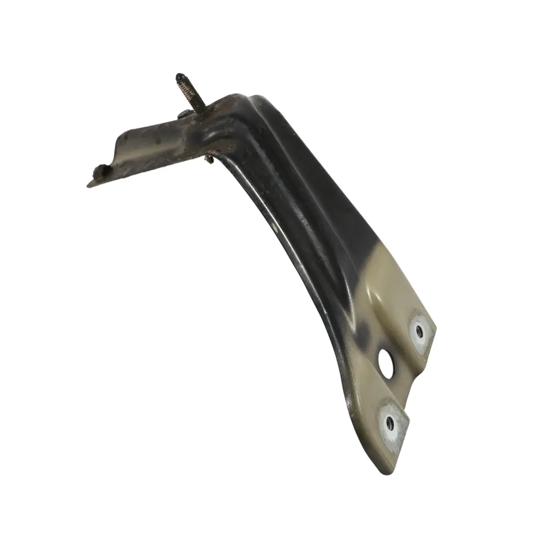 Mk3 Montaje De Soporte Aleta Delantera Izquierda Negro Profundo C9X para VW Scirocco con número de pieza 1K8821135 VW Scirocco Mk3 Montaje De Soporte Aleta Delantera Izquierda Negro Profundo C9X - SKU 1K8821135-DBL - Número de pieza 1K8821135