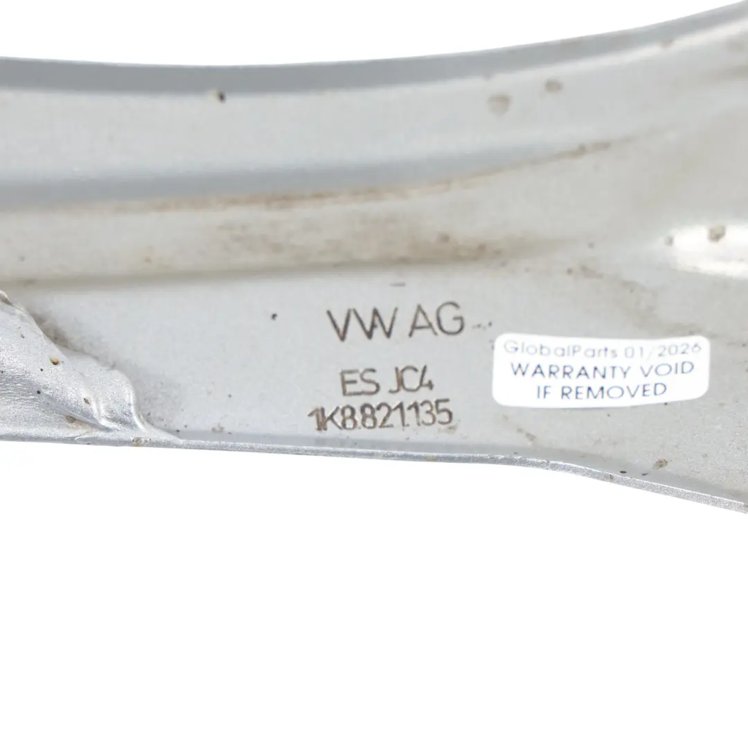 Mk3 Uchwyt Mocowanie Błotnika Lewy Przód Reflex Srebrny - A7W do VW Scirocco o numerze 1K8821135 VW Scirocco Mk3 Uchwyt Mocowanie Błotnika Lewy Przód Reflex Srebrny - A7W - SKU 1K8821135-RES - Numer Części 1K8821135