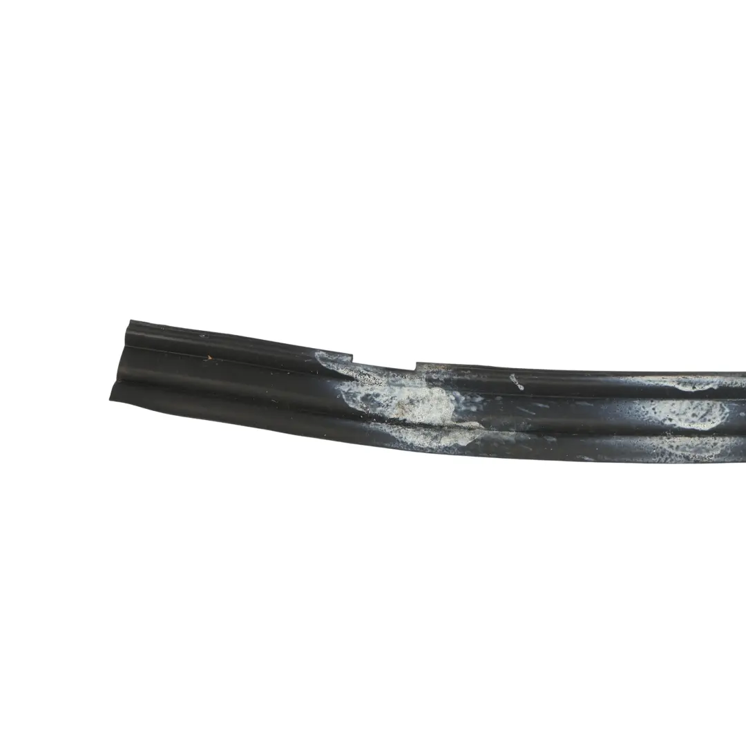 Mk3 Guarnizione Porta Esterna Pilastro A Destra per Volkswagen Scirocco con numero di parte 1K8837716B Volkswagen Scirocco Mk3 Guarnizione Porta Esterna Pilastro A Destra - SKU 1K8837716B - Numero di parte 1K8837716B