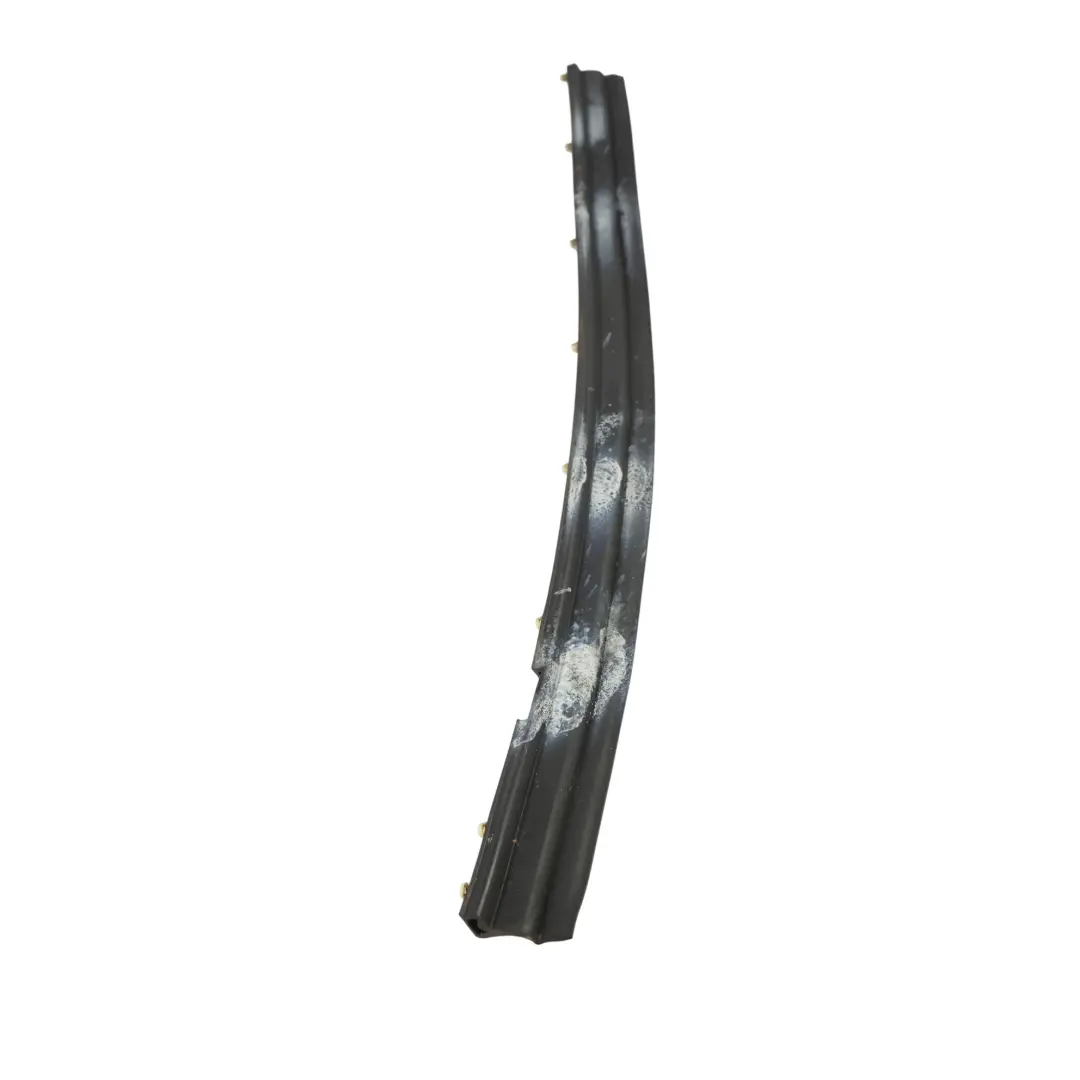 Mk3 Guarnizione Porta Esterna Pilastro A Destra per Volkswagen Scirocco con numero di parte 1K8837716B Volkswagen Scirocco Mk3 Guarnizione Porta Esterna Pilastro A Destra - SKU 1K8837716B - Numero di parte 1K8837716B