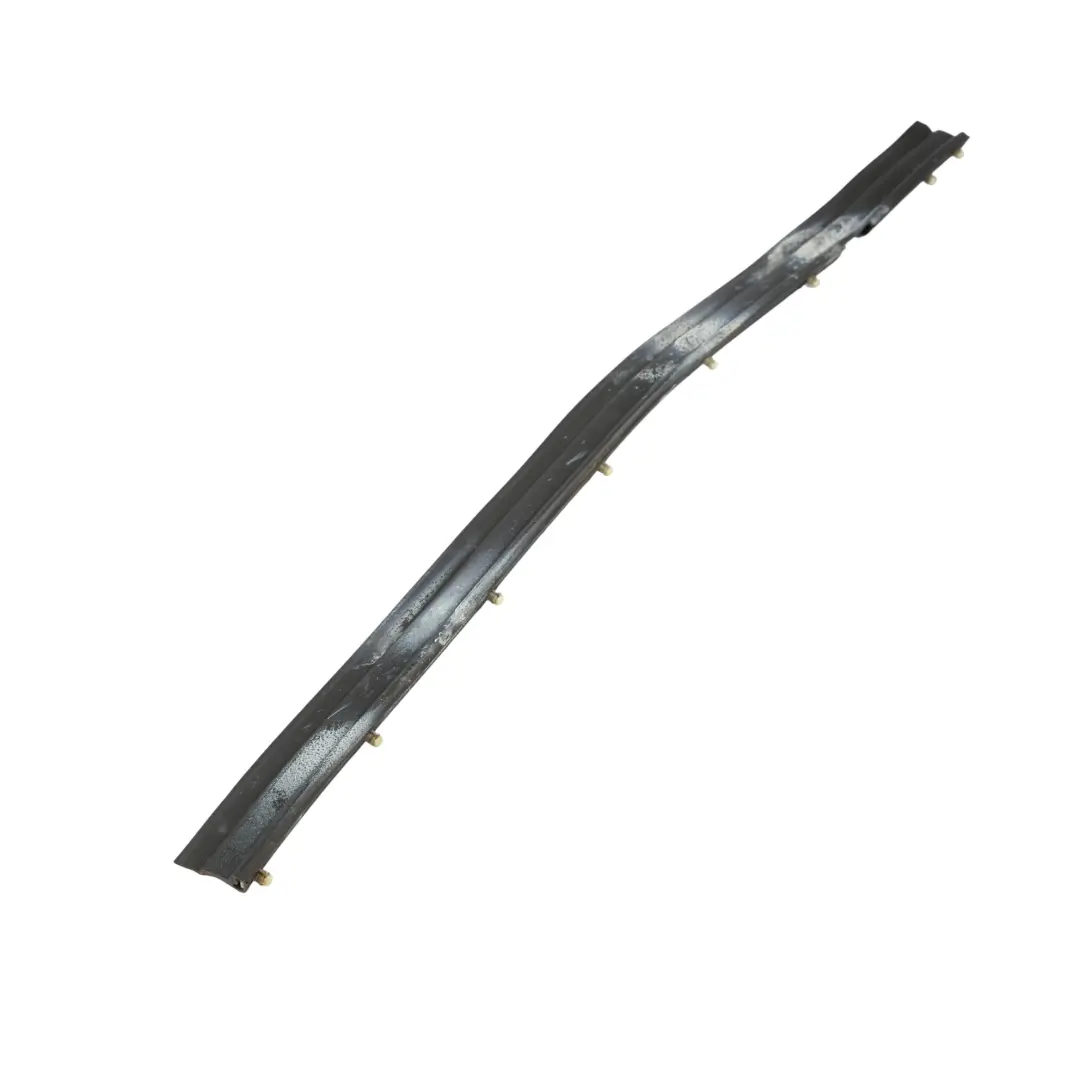 Mk3 Guarnizione Porta Esterna Pilastro A Destra per Volkswagen Scirocco con numero di parte 1K8837716B Volkswagen Scirocco Mk3 Guarnizione Porta Esterna Pilastro A Destra - SKU 1K8837716B - Numero di parte 1K8837716B