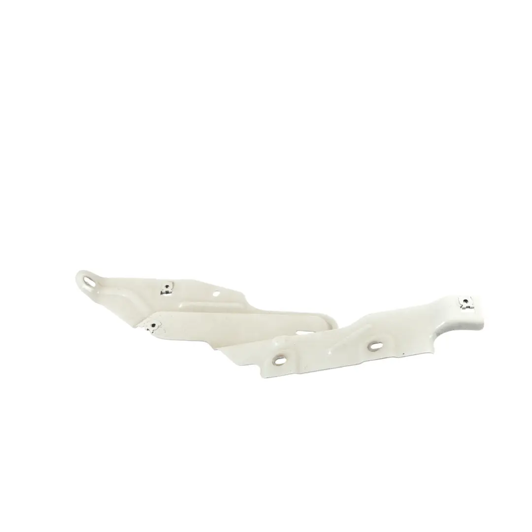 Support Coffre Droit Blanc Métallisé - B9A pour Volkswagen Scirocco III à propos du numéro de pièce 1K8867192A Volkswagen Scirocco III Support Coffre Droit Blanc Métallisé - B9A - SKU 1K8867192A-CAN - Numéro de pièce 1K8867192A