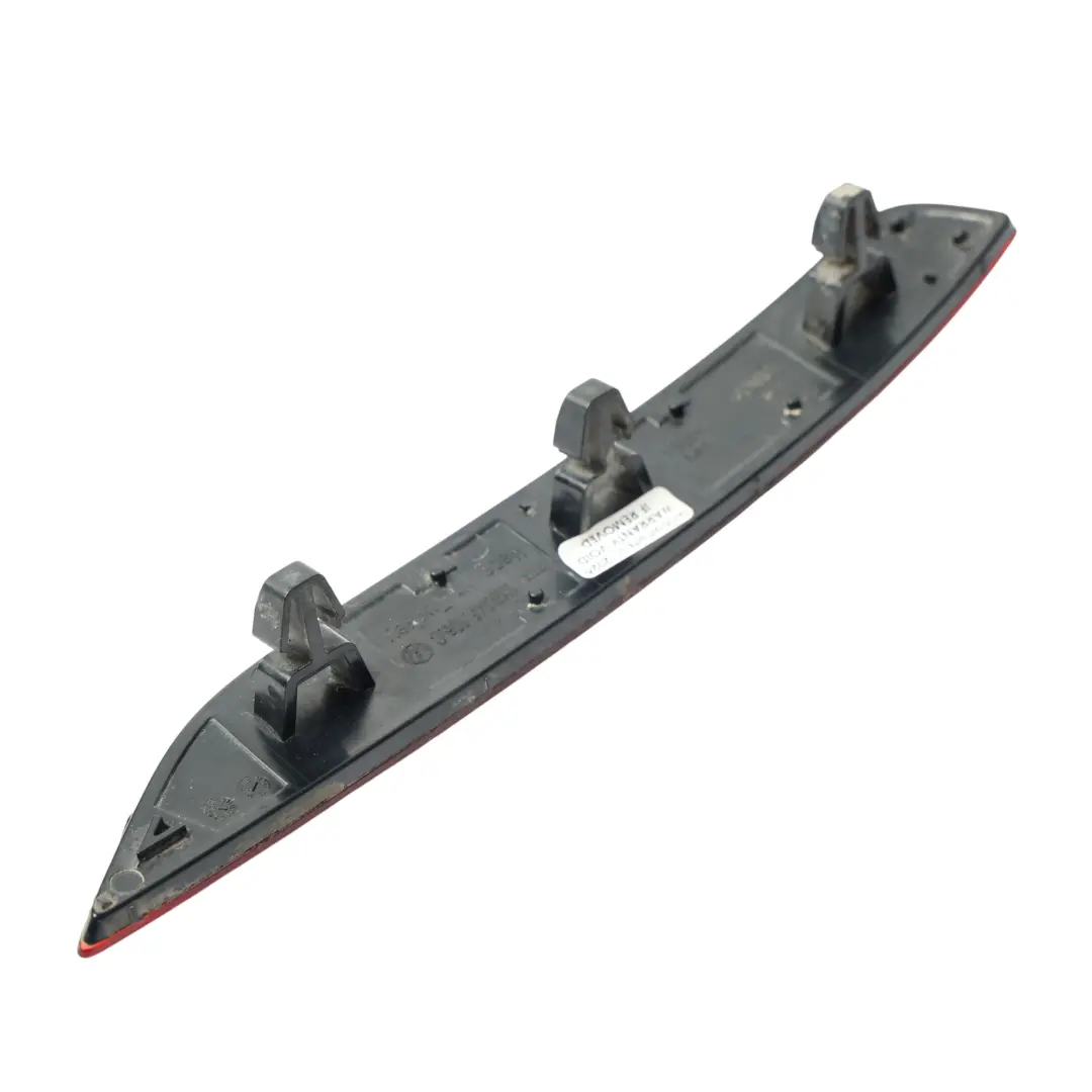 Mk3 Réflecteur De Pare-Chocs Arrière Droit pour VW Volkswagen Scirocco à propos du numéro de pièce 1K8945106C VW Volkswagen Scirocco Mk3 Réflecteur De Pare-Chocs Arrière Droit - SKU 1K8945106C - Numéro de pièce 1K8945106C