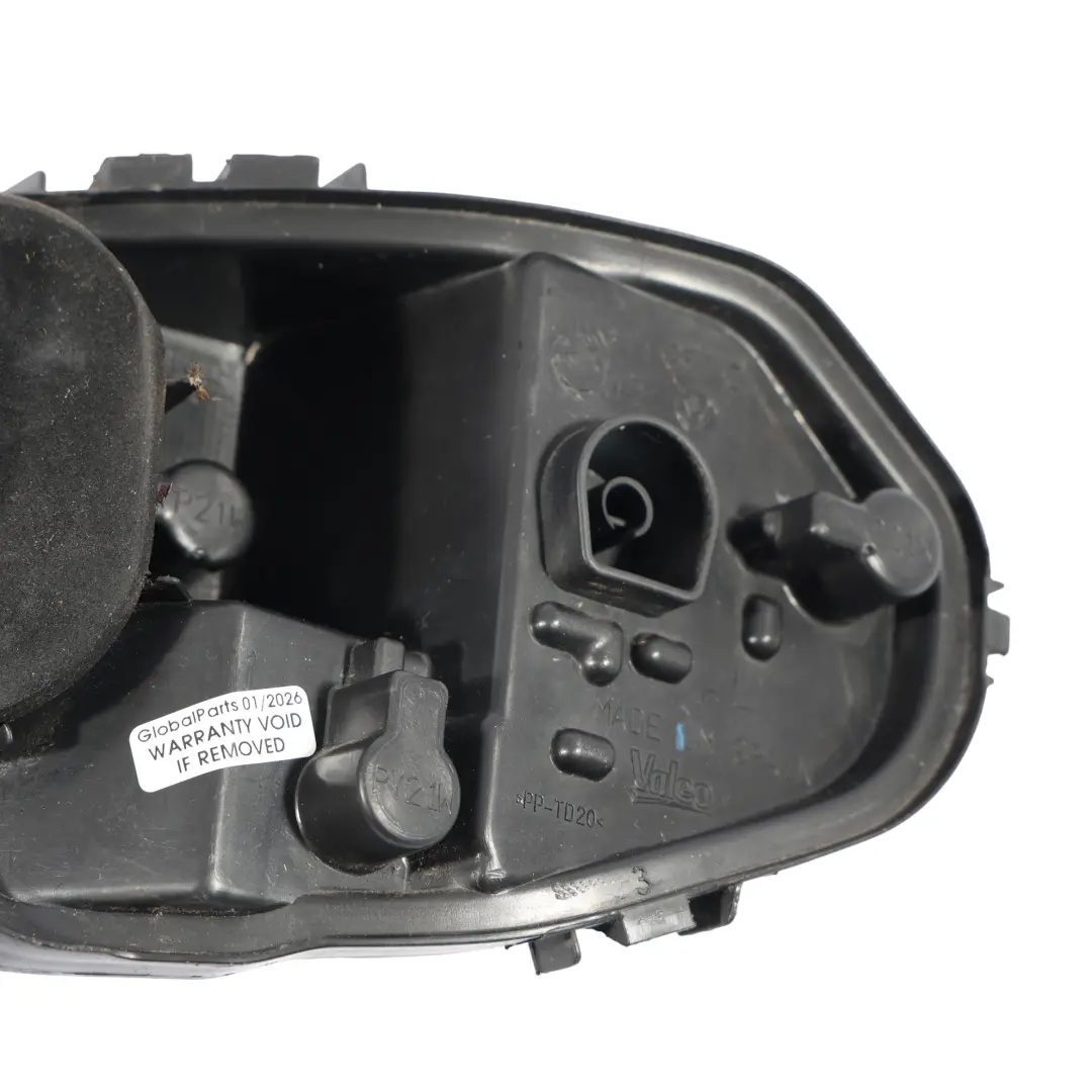 Volkswagen VW Scirocco III Mocowanie Żarówek Lampy Lewy Tył - SKU 1K8945257C - Numer Części 1K8945257C