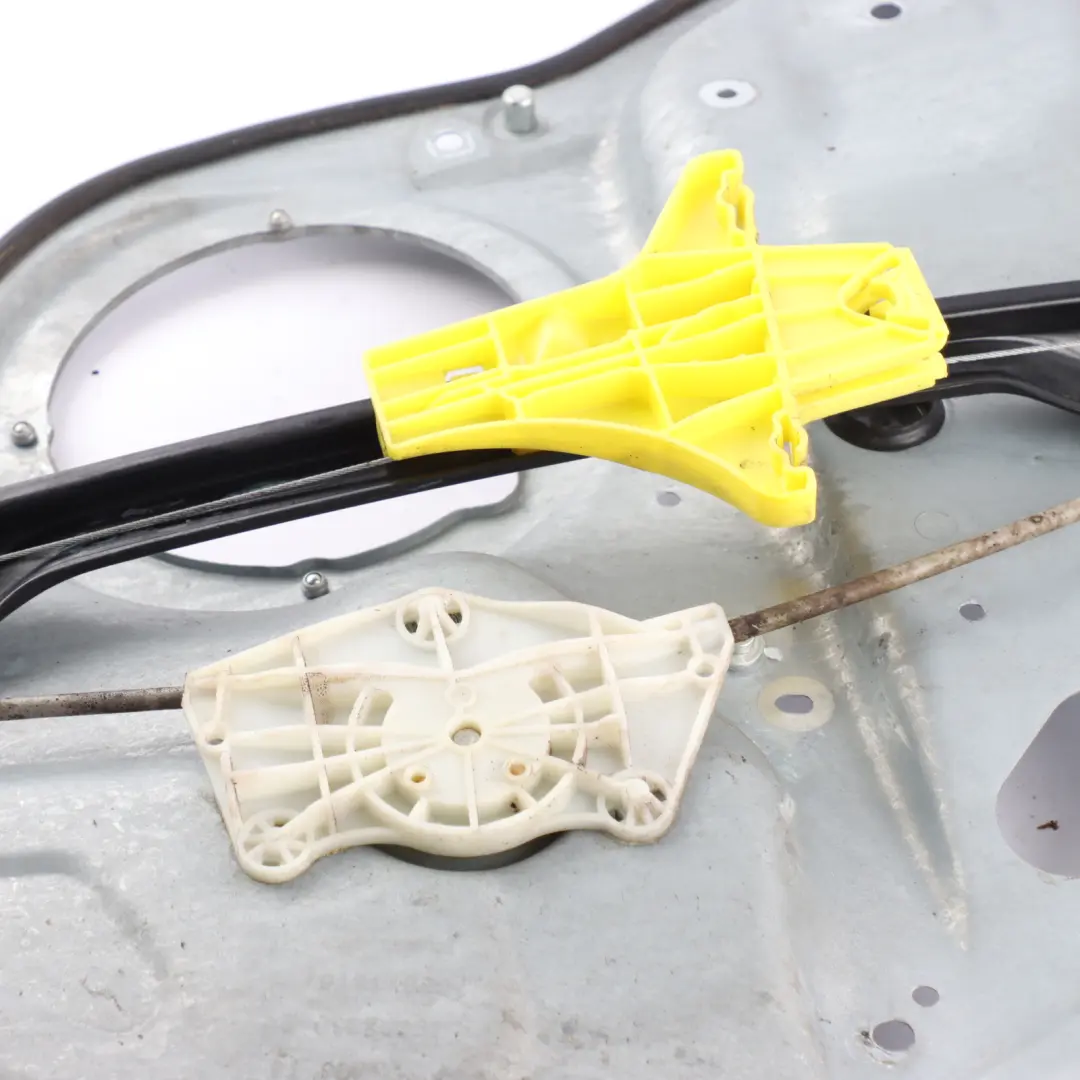 Mk6 Electric Window Regulator Rear Right O/S to VW Volkswagen Golf with Part number 1K9839462A VW Volkswagen Golf Mk6 Electric Window Regulator Rear Right O/S - SKU 1K9839462A - Part number 1K9839462A