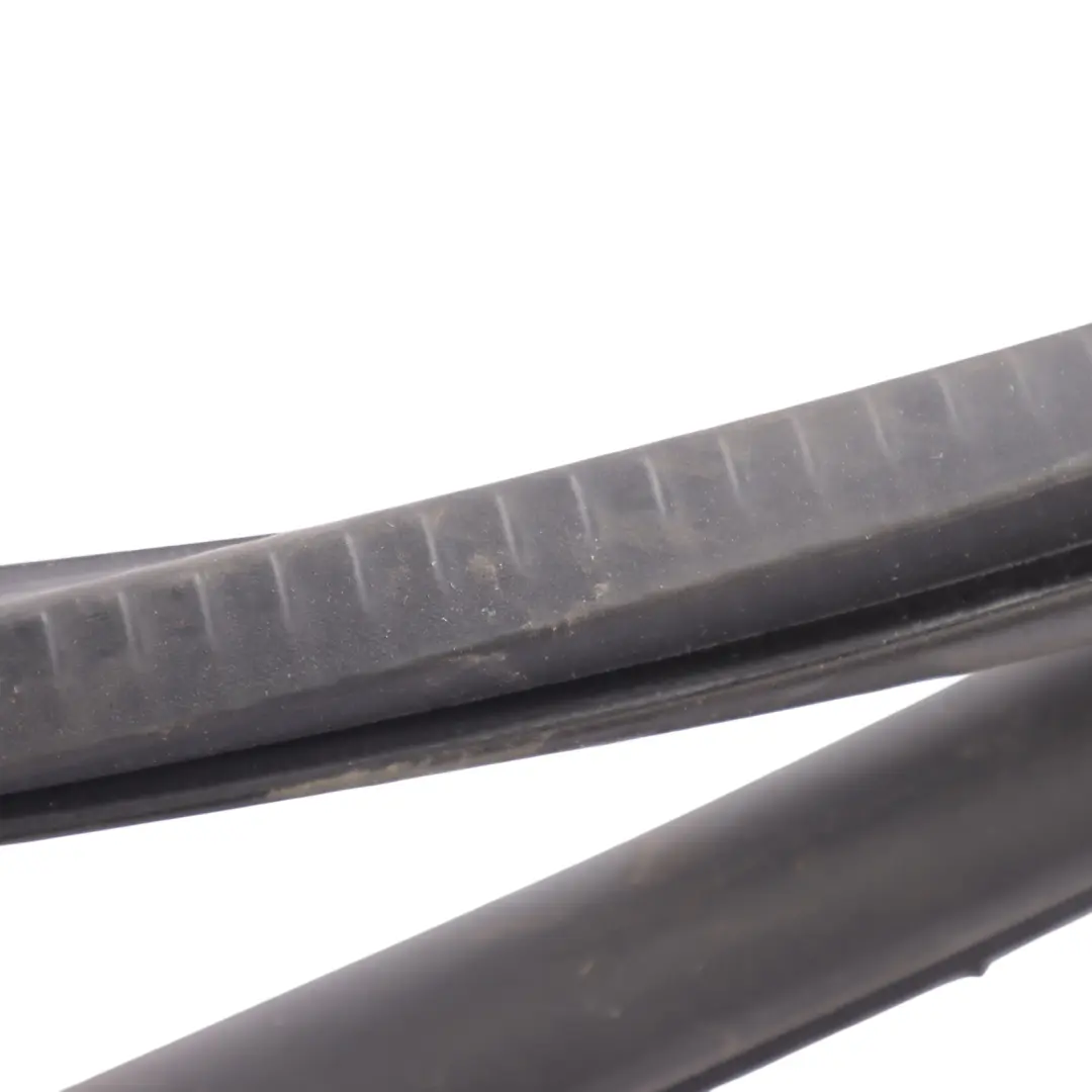 Mk6 Hintere Tür Dichtung Gummi Links Rechts für Volkswagen Golf Variant mit Teilenummer 1K9867913A Volkswagen Golf Variant Mk6 Hintere Tür Dichtung Gummi Links Rechts - SKU 1K9867913A - Teilenummer 1K9867913A