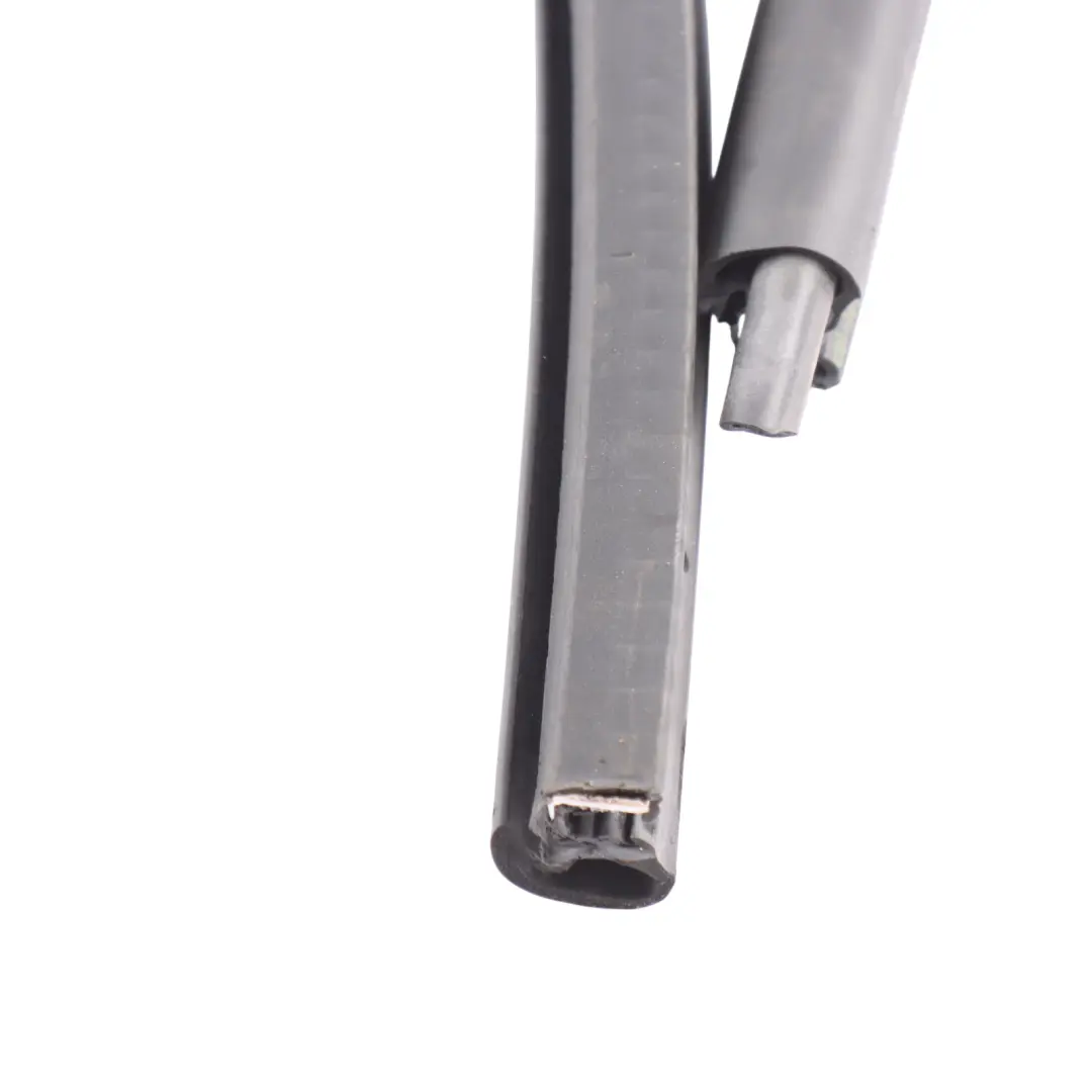 Mk6 Sello Puerta Trasera Goma Izquierda Derecha 1K5867911 para VW Golf Variant con número de pieza 1K9867913A VW Golf Variant Mk6 Sello Puerta Trasera Goma Izquierda Derecha 1K5867911 - SKU 1K9867913A - Número de pieza 1K9867913A