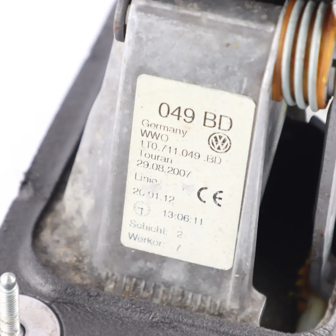 2K Manual Gearbox Gear Selector Gearshift Linkage to Volkswagen Caddy with Part number 1T0711049BD Volkswagen Caddy 2K Manual Gearbox Gear Selector Gearshift Linkage - SKU 1T0711049BD-1 - Part number 1T0711049BD