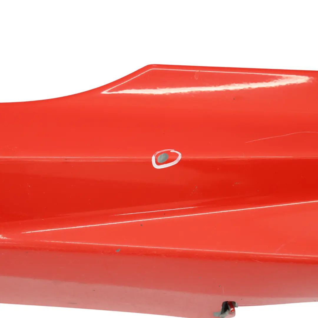 Faldón Lateral Panel Cubre Alféizar Izquierdo Racing Red - ZJ para Ford Fiesta VII con número de pieza 2009166 Ford Fiesta VII Faldón Lateral Panel Cubre Alféizar Izquierdo Racing Red - ZJ - SKU 2009166-RAR1 - Número de pieza 2009166