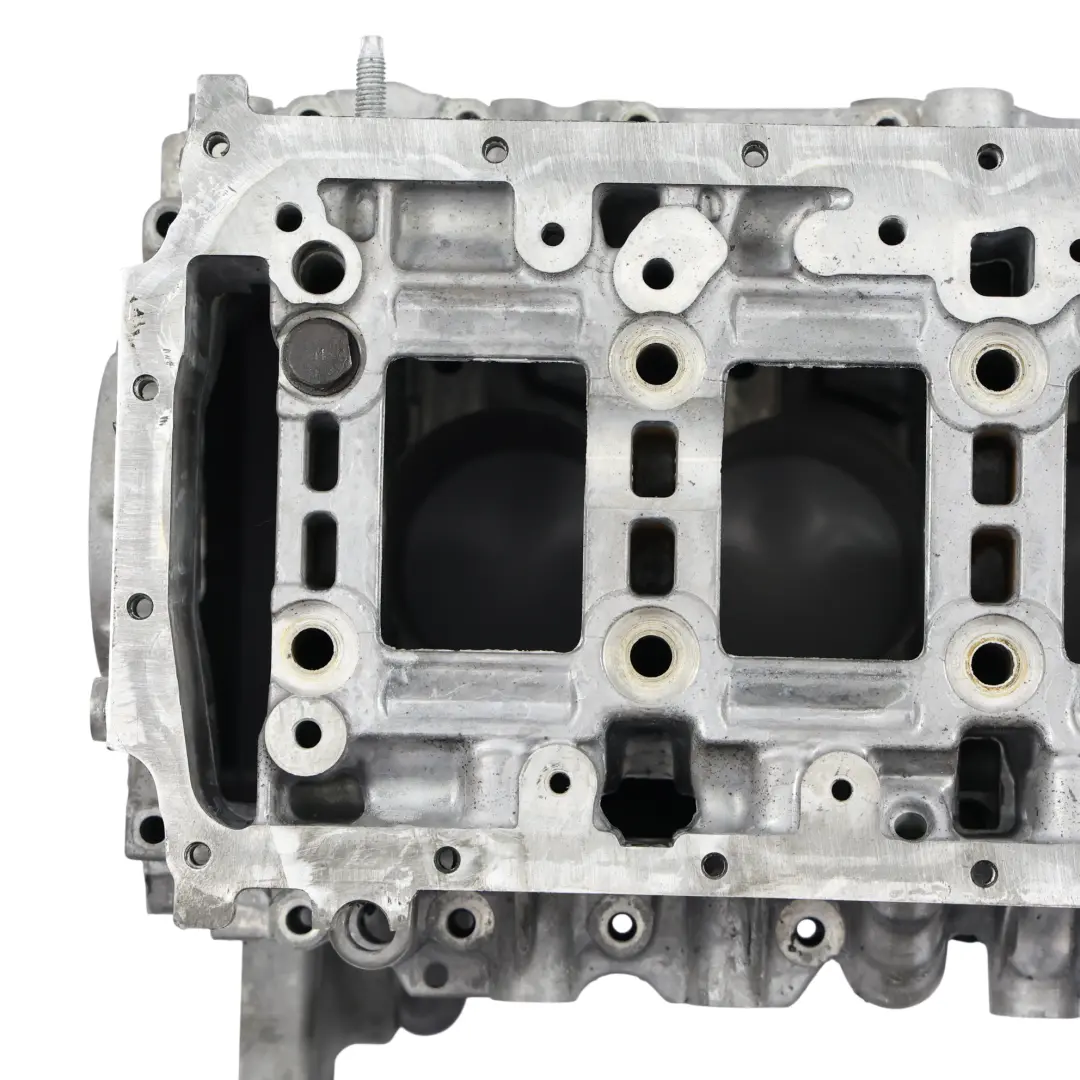 N13B16A Motor Cylinder Block para BMW F20 F21 F30 F31 con número de pieza 2213109 BMW F20 F21 F30 F31 N13B16A Motor Cylinder Block - SKU 2213109 - Número de pieza 2213109