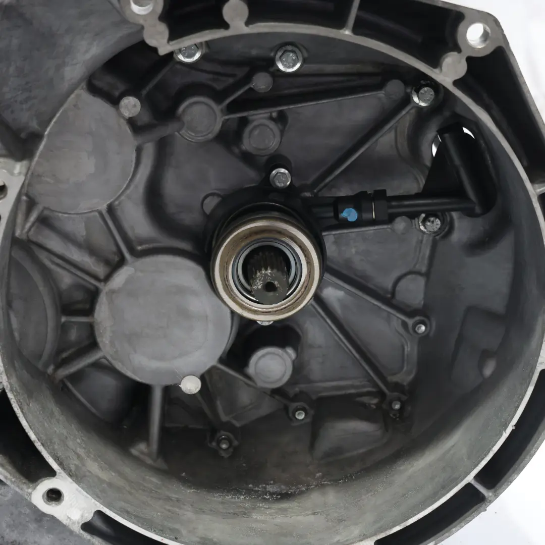 Ford Focus Mk3 1.6 TDCI Schaltgetriebe 6 Gang AV6R-7002-KH GARANTIE - SKU 2255835 - Teilenummer 2255835