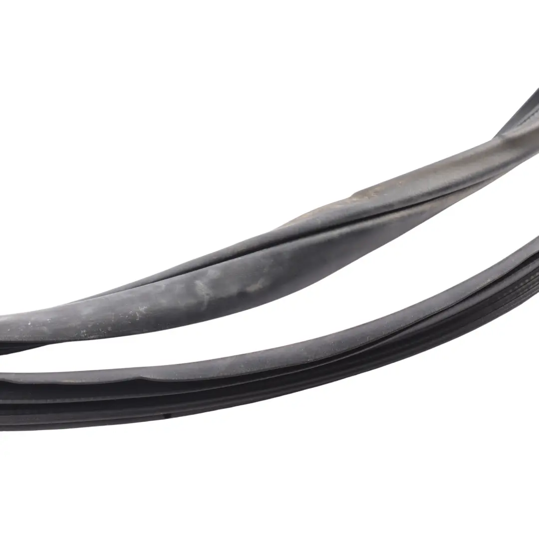 Mk3 Door Window Seal Rubber Gasket Front Left N/S EB3B-2625824-AB to Ford Ranger with Part number 2510241 Ford Ranger Mk3 Door Window Seal Rubber Gasket Front Left N/S EB3B-2625824-AB - SKU 2510241 - Part number 2510241