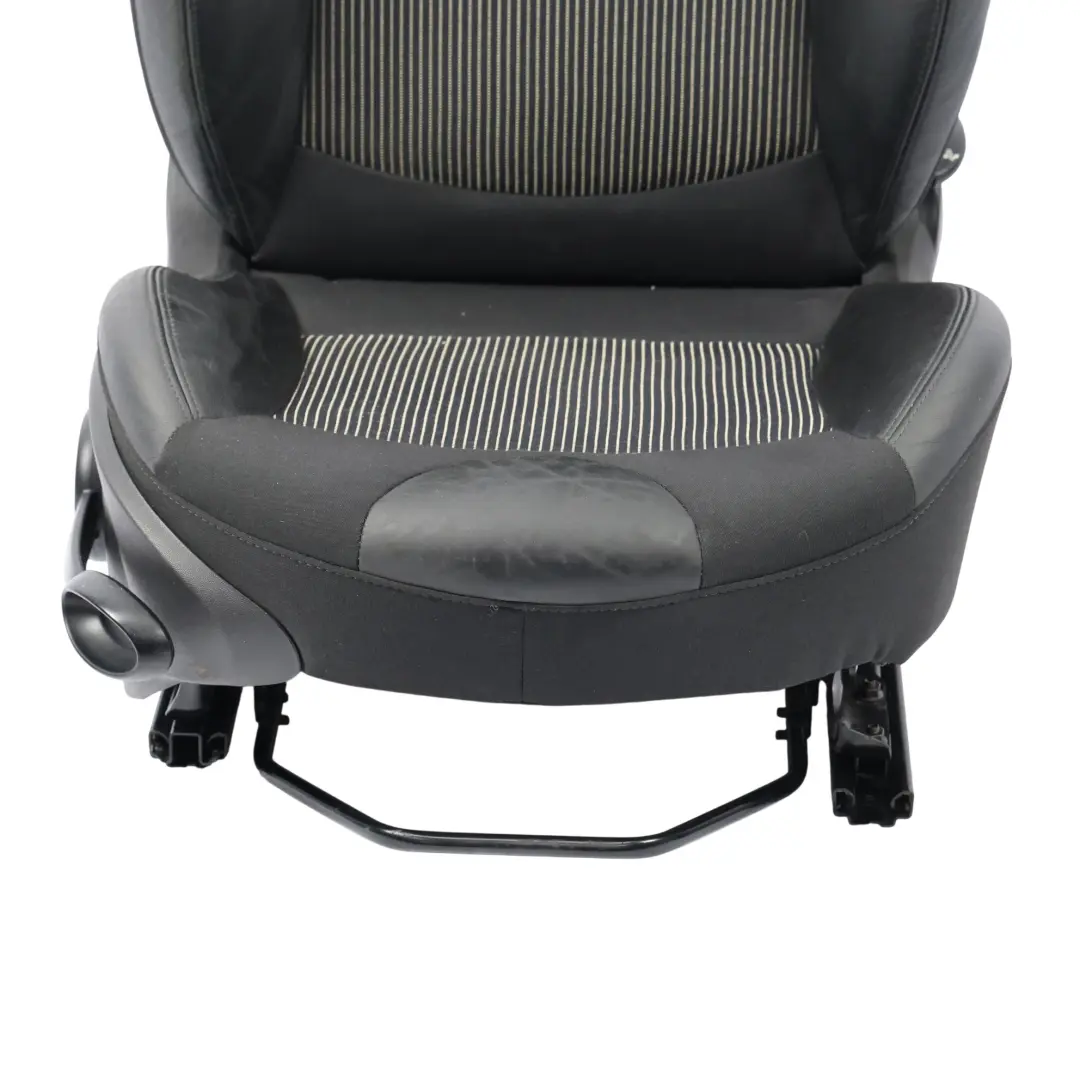 Sedile Sportivo Destro Riscaldato Mezza Pelle Nero per Mini Cooper One R55 R56 R57 con numero di parte 2753474 Mini Cooper One R55 R56 R57 Sedile Sportivo Destro Riscaldato Mezza Pelle Nero - SKU 2753474-3 - Numero di parte 2753474