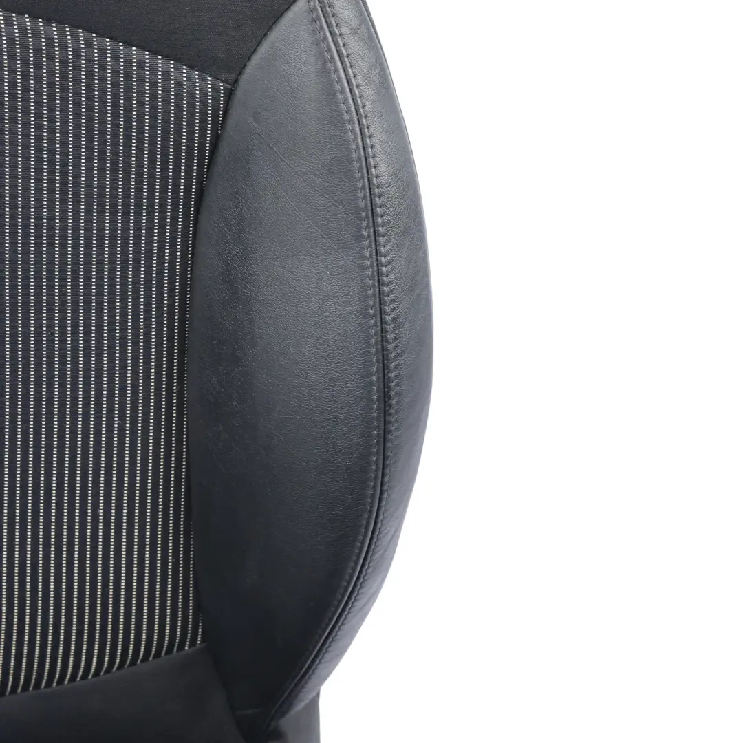 Fotel Sport Prawy Przód Grzany Półskóra Czarny do Mini Cooper One R55 R56 R57 o numerze 2753474 Mini Cooper One R55 R56 R57 Fotel Sport Prawy Przód Grzany Półskóra Czarny - SKU 2753474-3 - Numer Części 2753474