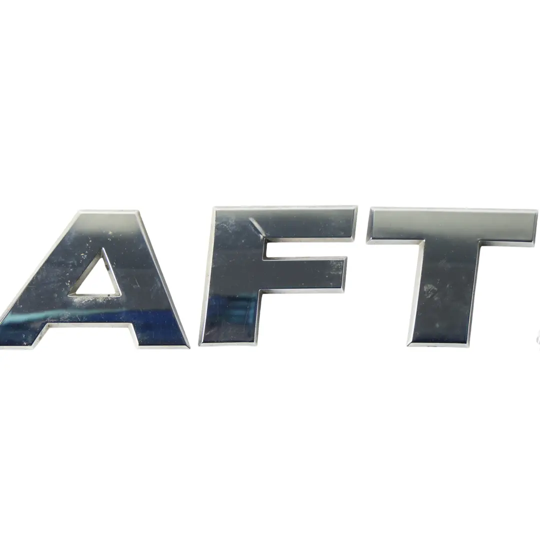 Volkswagen Crafter SY Emblema Con Letras Para Tapa Maletero - SKU 2E0853687A - Número de pieza 2E0853687A