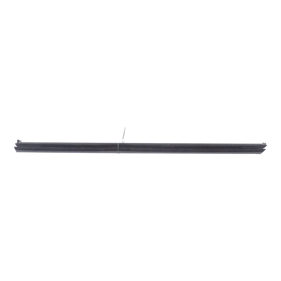 Fensterdichtung Zierleiste Innen Hinten Links für Volkswagen T-Roc R A11 mit Teilenummer 2GA837479B Volkswagen T-Roc R A11 Fensterdichtung Zierleiste Innen Hinten Links - SKU 2GA837479B - Teilenummer 2GA837479B