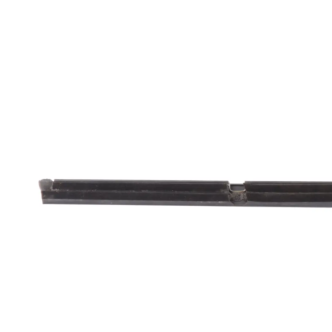 Volkswagen T-Roc R A11 Joint Vitre Intérieur Arrière Droit - SKU 2GA839480B - Numéro de pièce 2GA839480B
