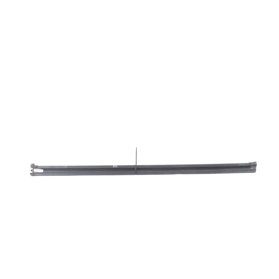 Guarnizione Finestrino Posteriore Destra per Volkswagen T-Roc R A11 con numero di parte 2GA839480B Volkswagen T-Roc R A11 Guarnizione Finestrino Posteriore Destra - SKU 2GA839480B - Numero di parte 2GA839480B