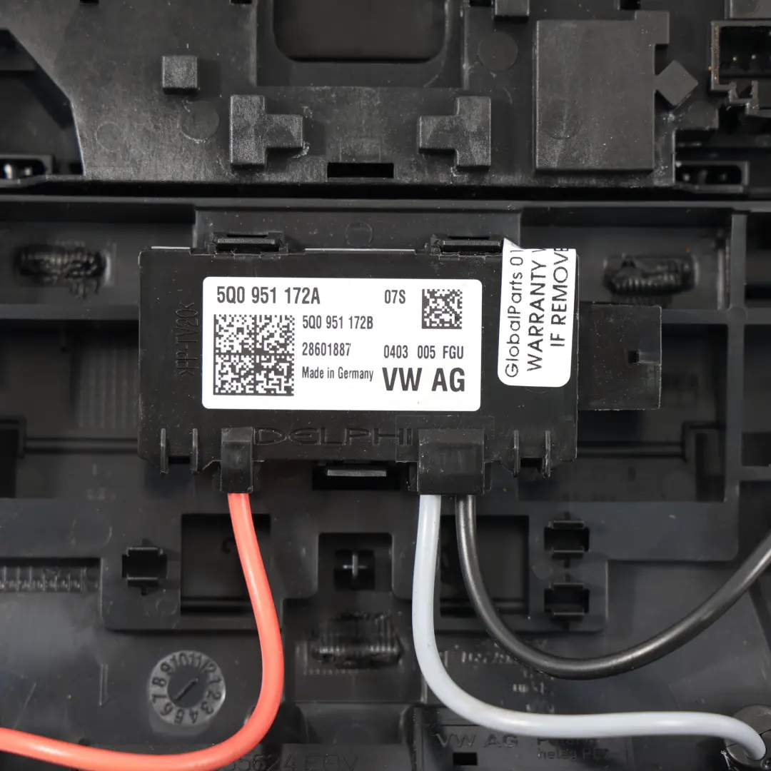 Oświetlenie Wnętrza Przełączniki Czarna 2GA947105AF do Volkswagen T-Roc A11 o numerze 2GA947105T Volkswagen T-Roc A11 Oświetlenie Wnętrza Przełączniki Czarna 2GA947105AF - SKU 2GA947105T - Numer Części 2GA947105T