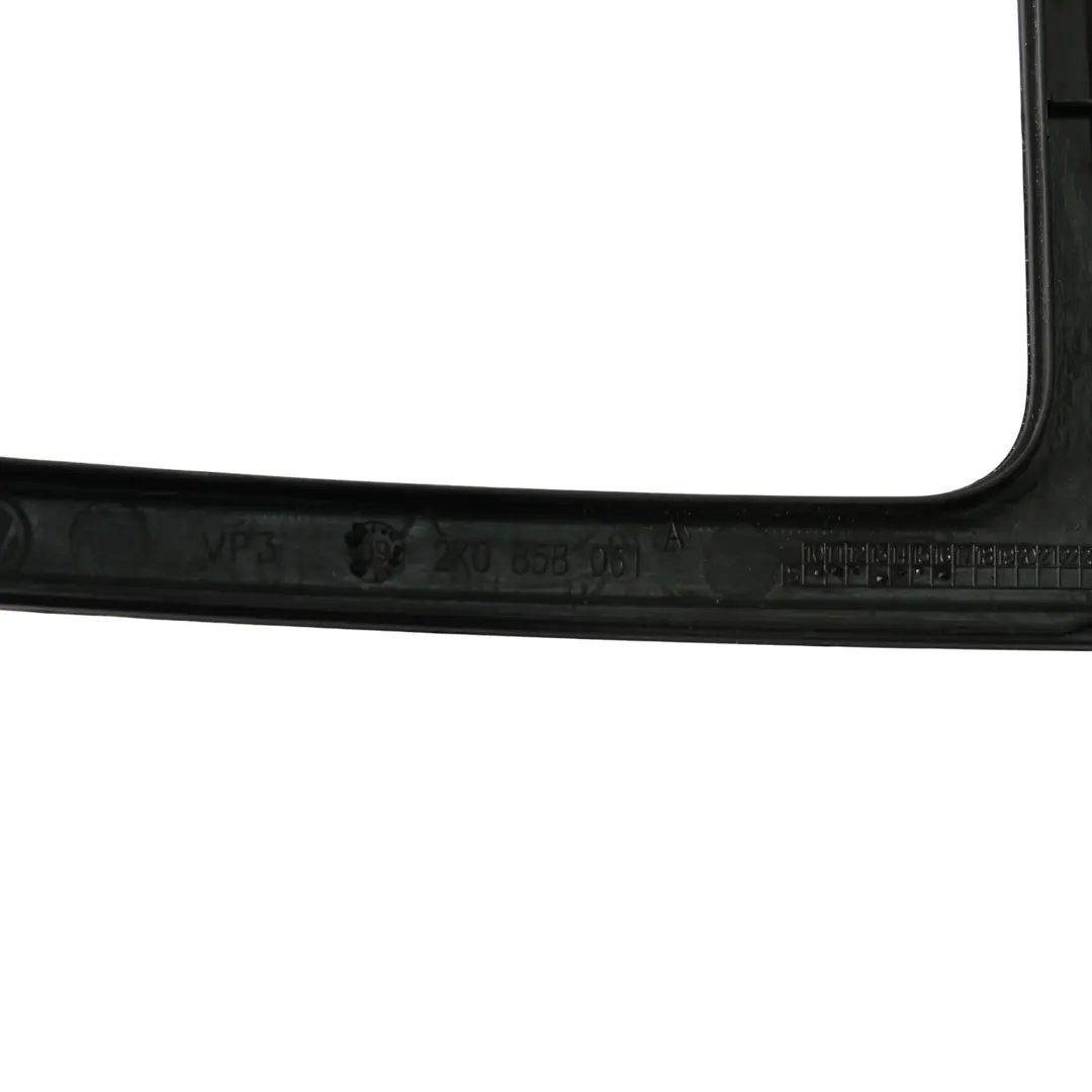 2K Salpicadero Aire Acondicionado Envolvente Recorte Panel para VW Caddy con número de pieza 2K0858061 VW Caddy 2K Salpicadero Aire Acondicionado Envolvente Recorte Panel - SKU 2K0858061 - Número de pieza 2K0858061