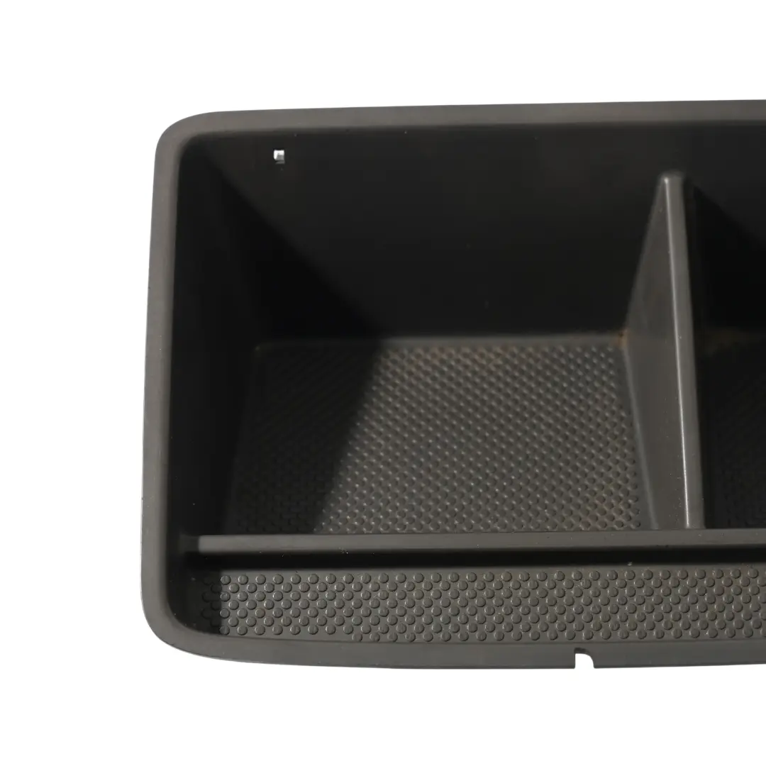 2K Bandeja Central Para El Tablero De Instrumentos C para Volkswagen Caddy con número de pieza 2K0858122 Volkswagen Caddy 2K Bandeja Central Para El Tablero De Instrumentos C - SKU 2K0858122 - Número de pieza 2K0858122