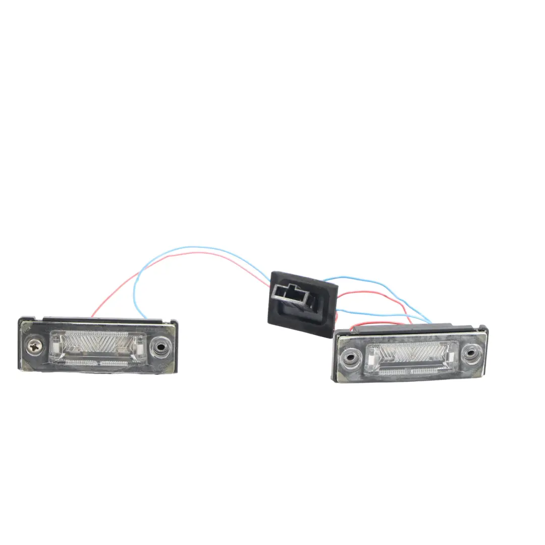 VW Caddy 2K Plaques D'Immatriculation Arrière Panneaux Lumineux - SKU 2K5827740B - Numéro de pièce 2K5827740B