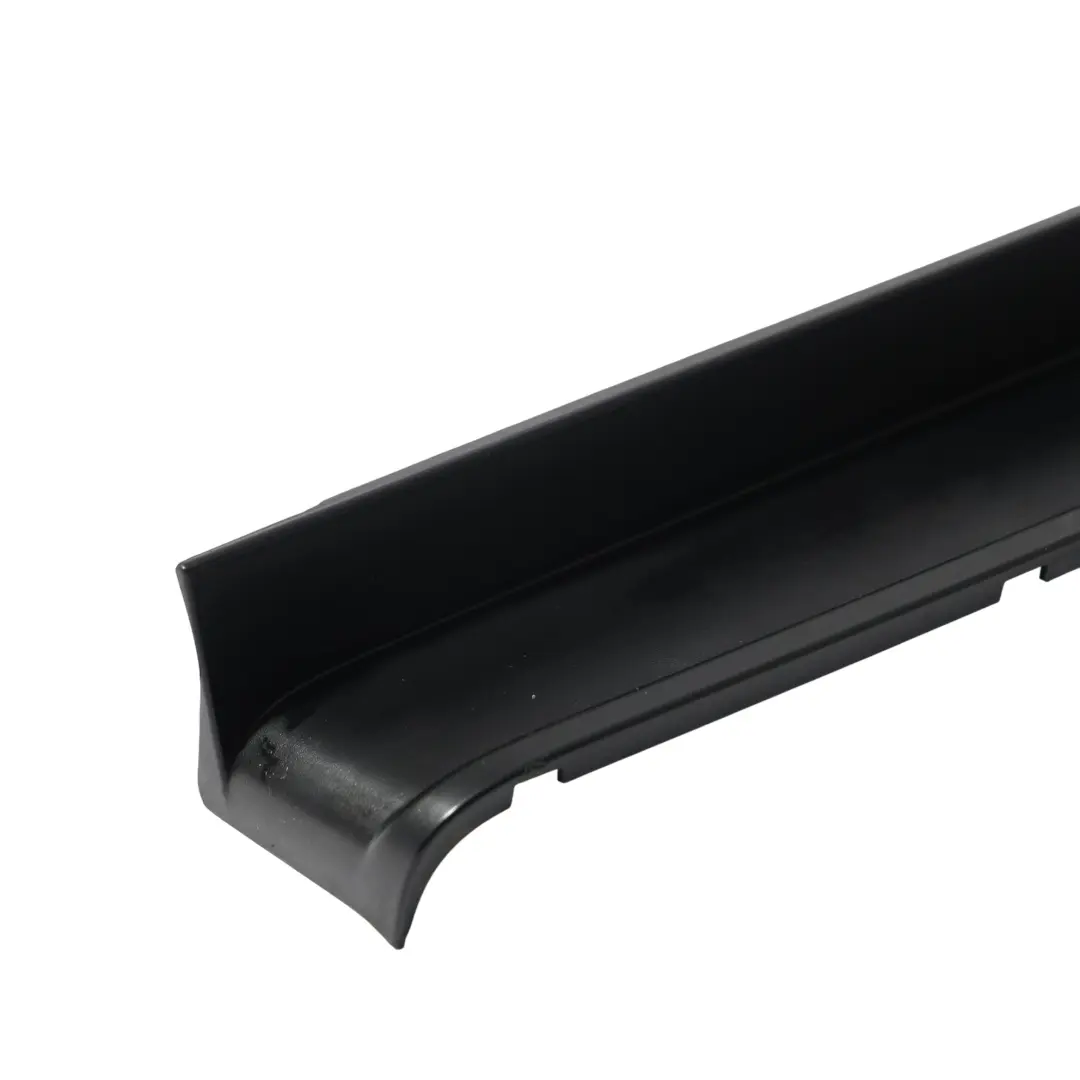 Mk3 2K Cache De Feu Arrière Gauche Noir pour Volkswagen Caddy à propos du numéro de pièce 2K5945312E Volkswagen Caddy Mk3 2K Cache De Feu Arrière Gauche Noir - SKU 2K5945311E - Numéro de pièce 2K5945312E