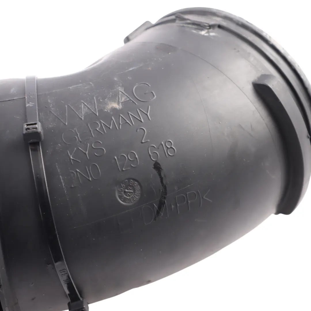 Intake Inlet Pipe Hose Line 2.0 TDI to Volkswagen Crafter SY Air with Part number 2N0129618 Volkswagen Crafter SY Air Intake Inlet Pipe Hose Line 2.0 TDI - SKU 2N0129618 - Part number 2N0129618