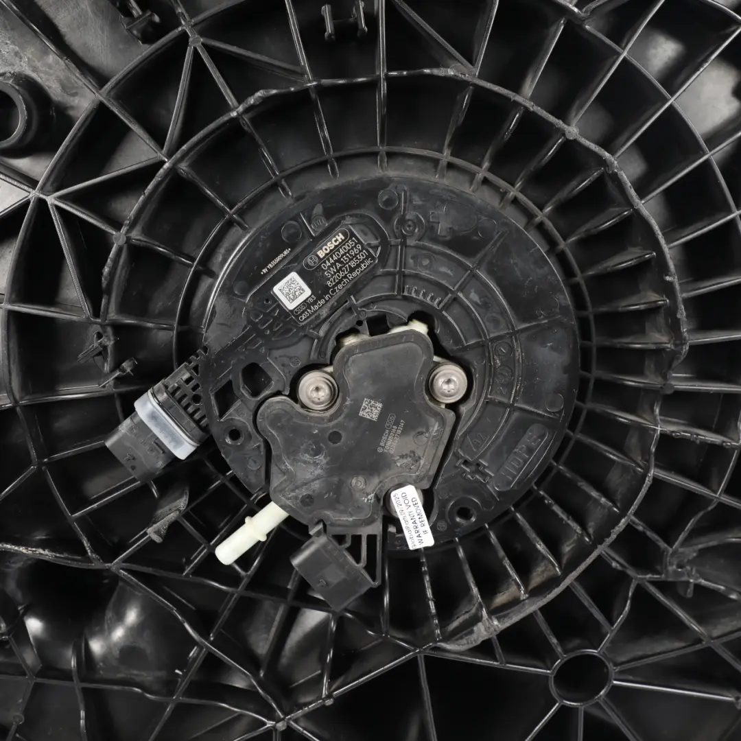 Mk2 Adblue Pump Fluid Tank Reservoir Storage to VW Volkswagen Crafter with Part number 2N0131877T VW Volkswagen Crafter Mk2 Adblue Pump Fluid Tank Reservoir Storage - SKU 2N0131877T - Part number 2N0131877T