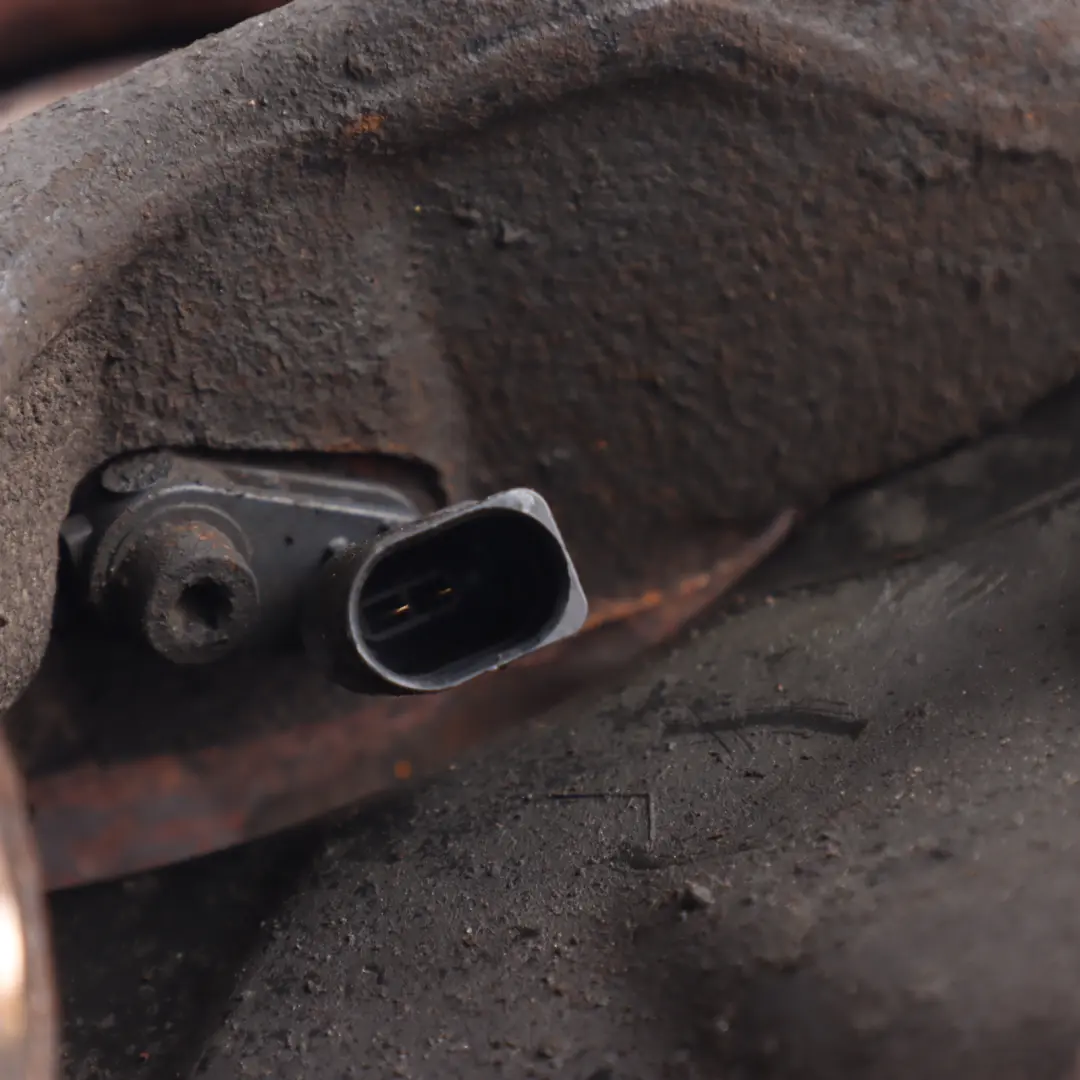 Volkswagen VW Crafter Sy Wheel Bearing Housing Front Hub Right O/S - SKU 2N0407258B - Part number 2N0407258B